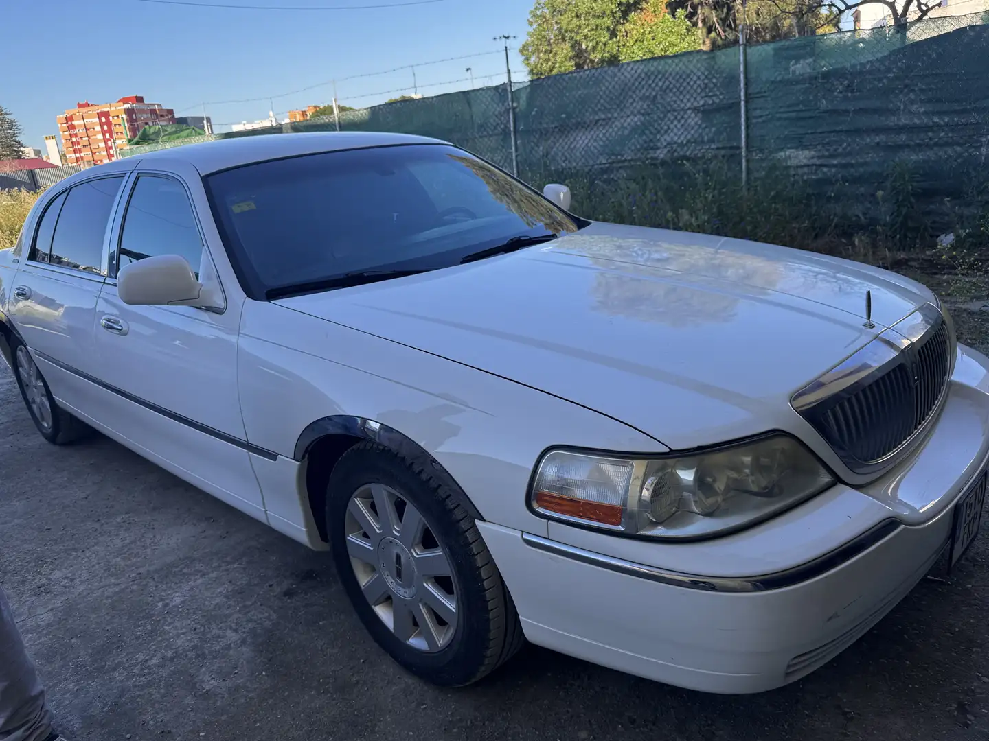 Lincoln Town Car Executive L Weiß - 2