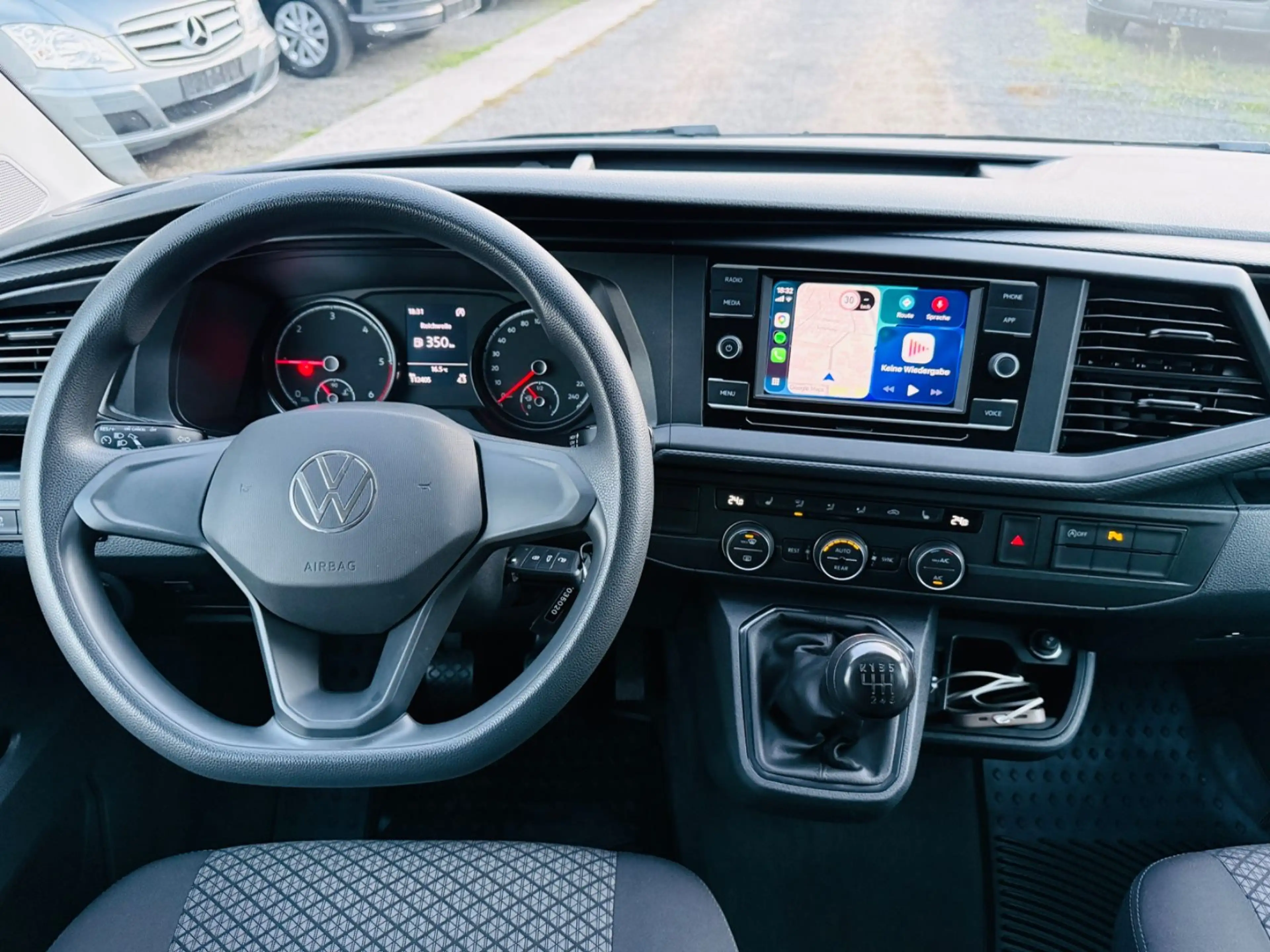 Volkswagen T6 Multivan T6.1 Multivan/AppleCarPlay/Kamera/AHK/LM/SHZ — photo 15