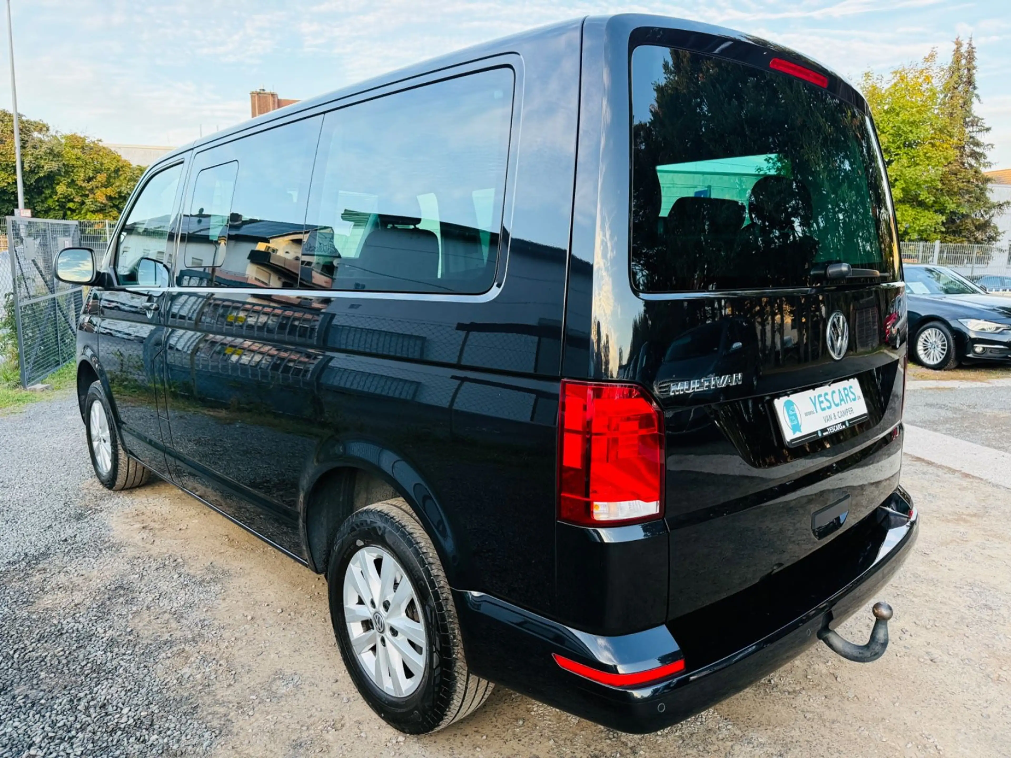 Volkswagen T6 Multivan T6.1 Multivan/AppleCarPlay/Kamera/AHK/LM/SHZ — photo 3