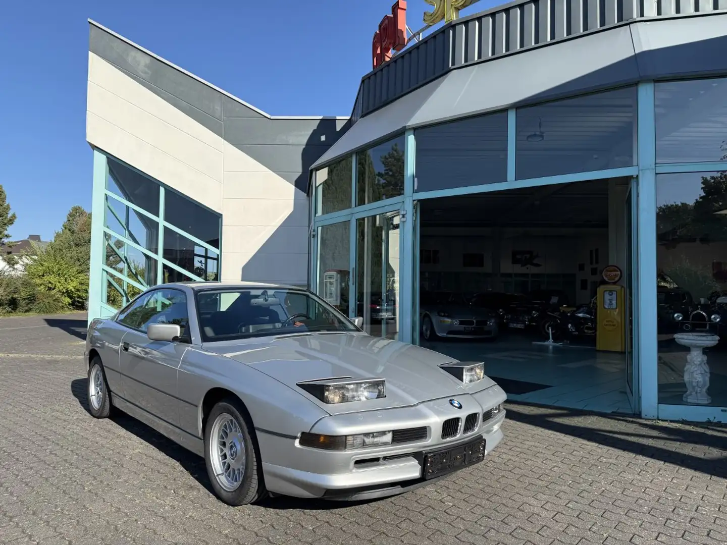 BMW 850 i 2. Hd deutsch mit erst 61Tkm Silber - 1