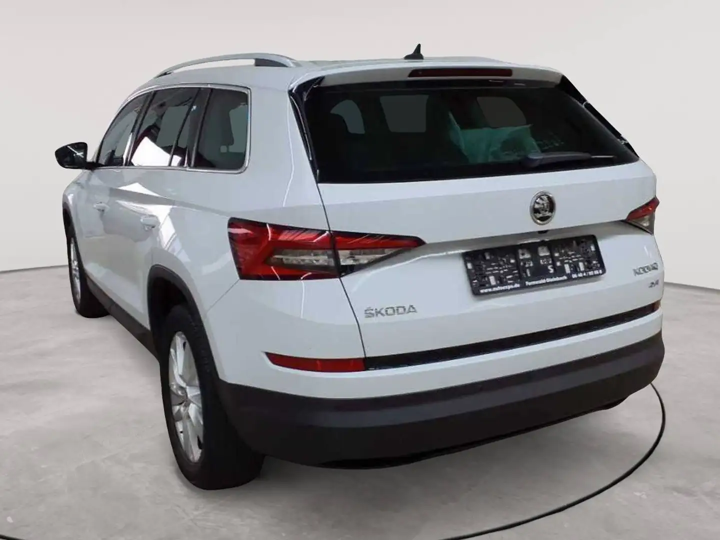 Skoda Kodiaq 2.0 TDI 4x4 Style AHK DCC NAV Weiß - 2