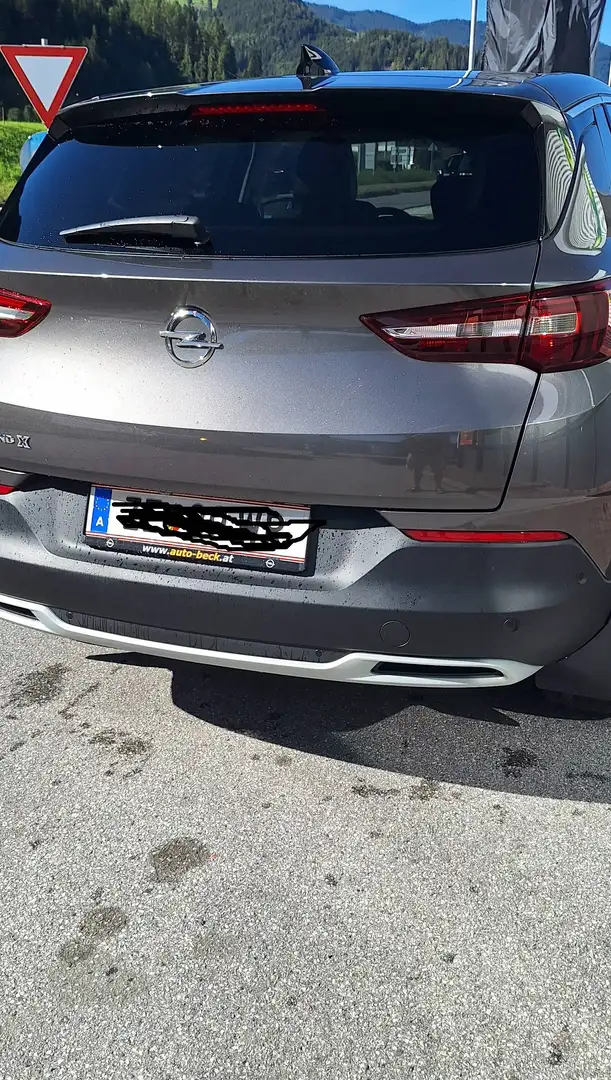 Opel Grandland X Grandland X 1,2 Turbo Dir. Inj. Ultimate S/S Aut. Ultimate Grau - 2