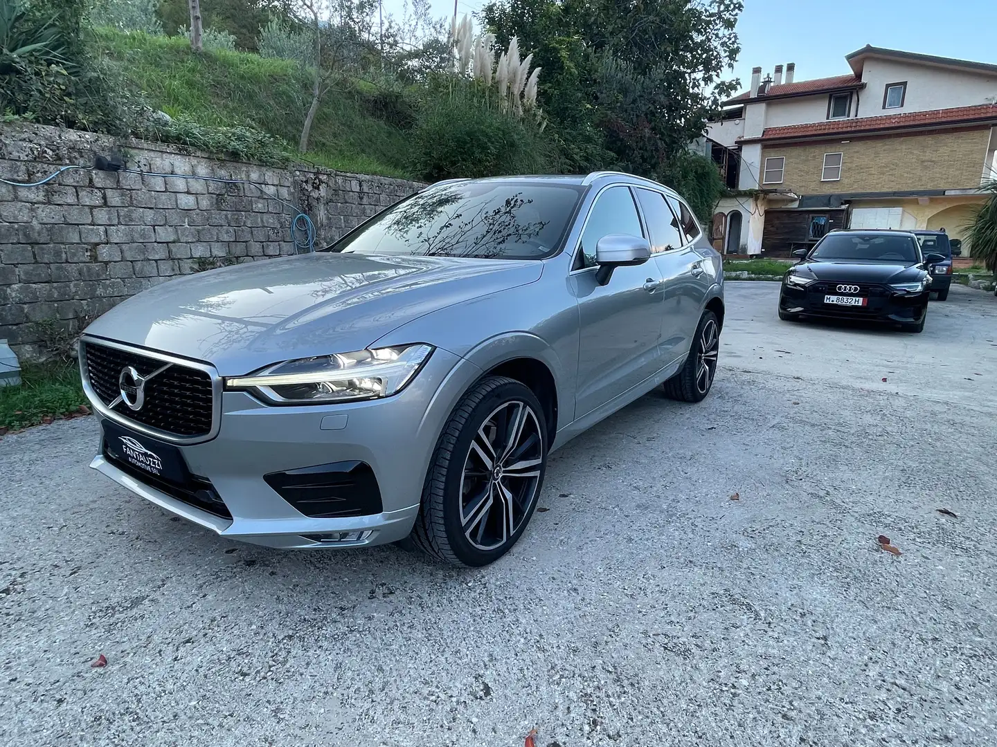 Volvo XC60 2.0 d5 R-design awd geartronic my18 Argento - 2