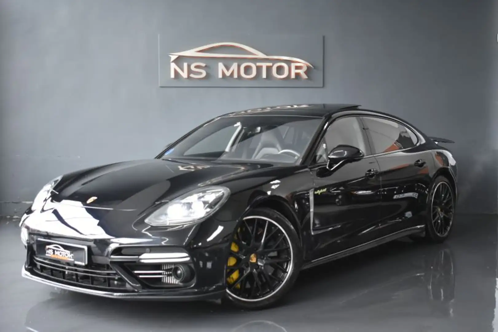 Porsche Panamera Turbo S e-Hybrid Executive Noir - 1
