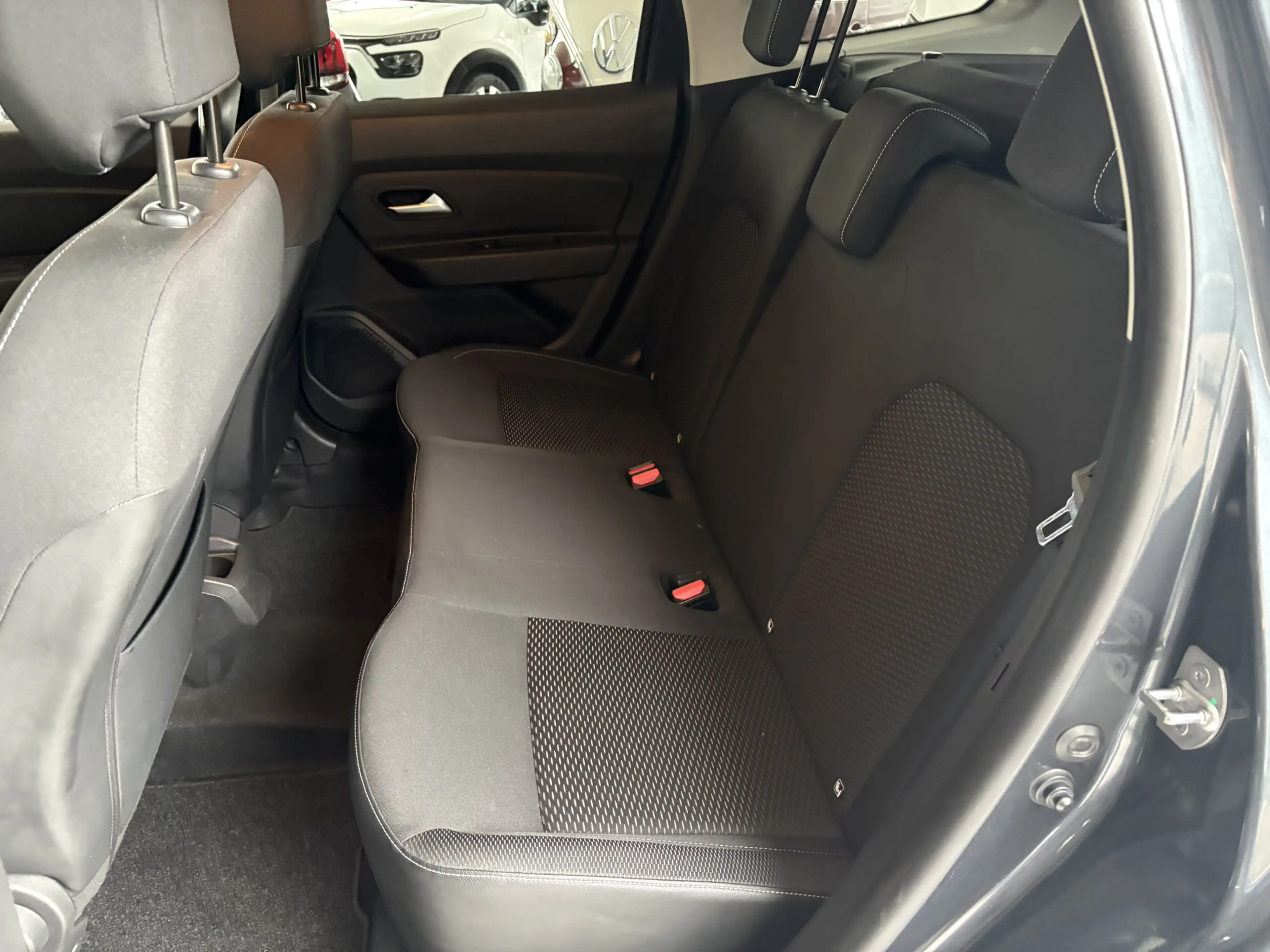 Dacia Duster 1.2 TCe Comfort Achteruitrijcamera - Airco - Navig — photo 18