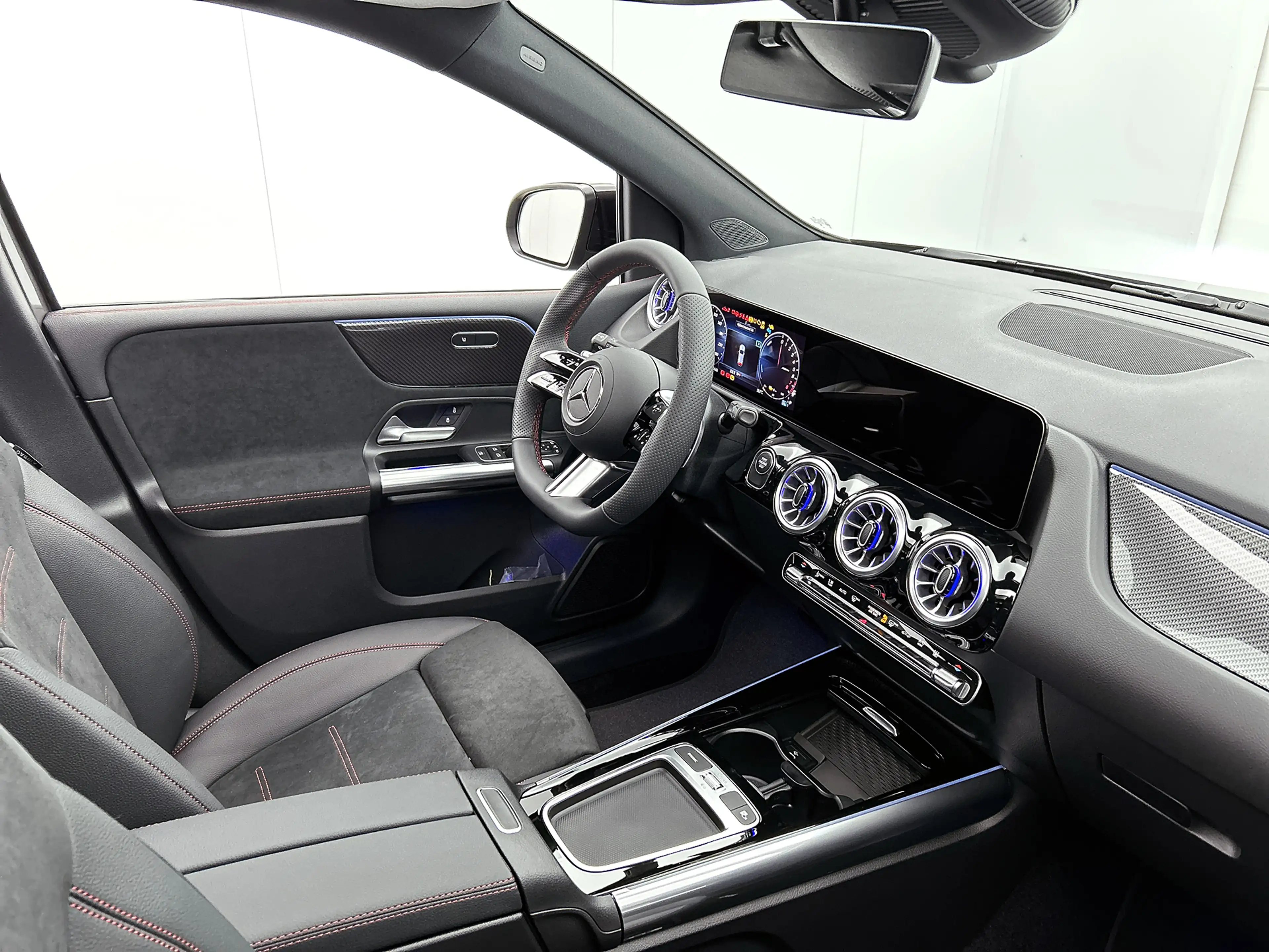Mercedes-Benz B 250 e Business Solution AMG Smartphone integratie | MU — photo 6