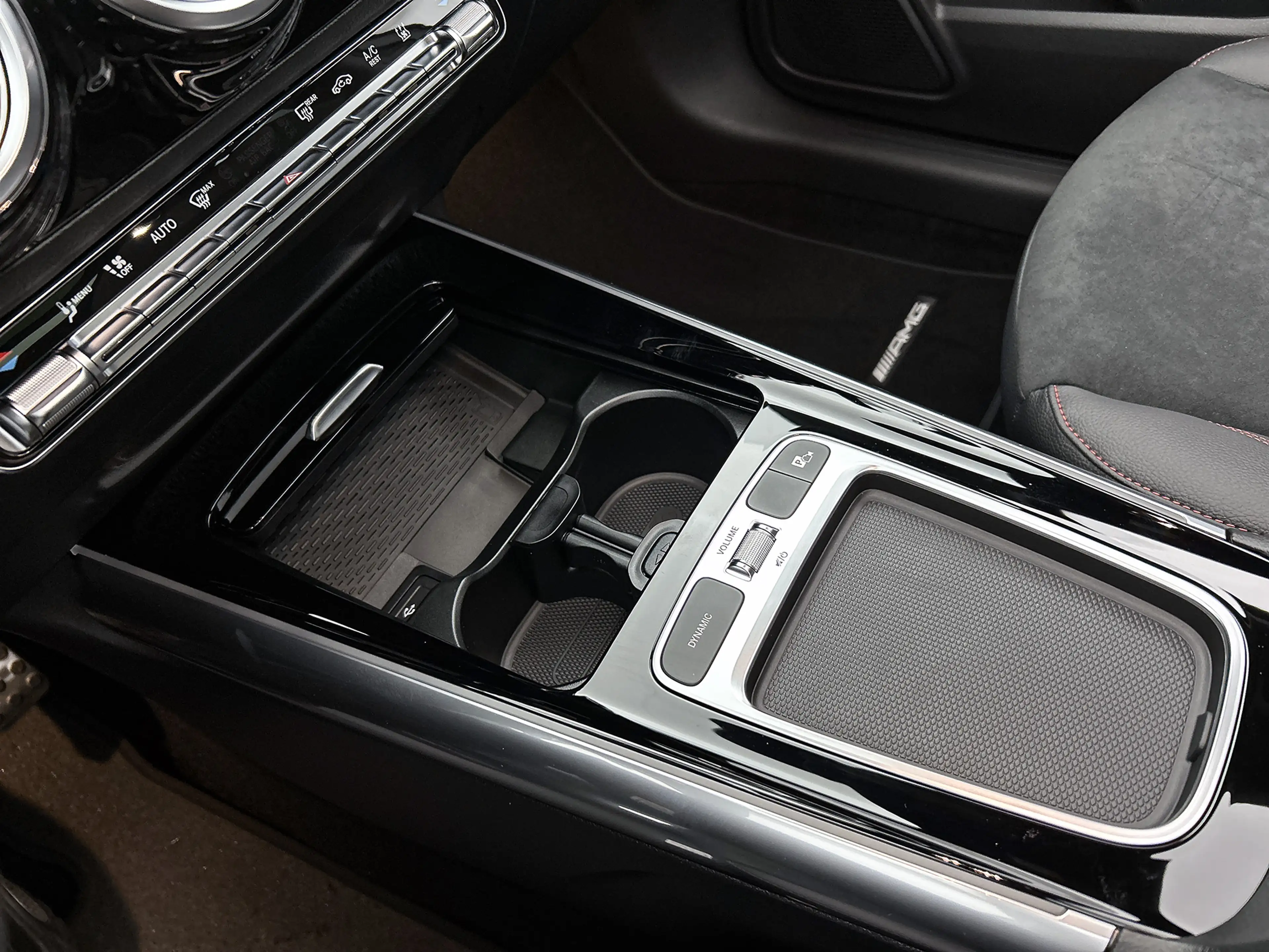 Mercedes-Benz B 250 e Business Solution AMG Smartphone integratie | MU — photo 10