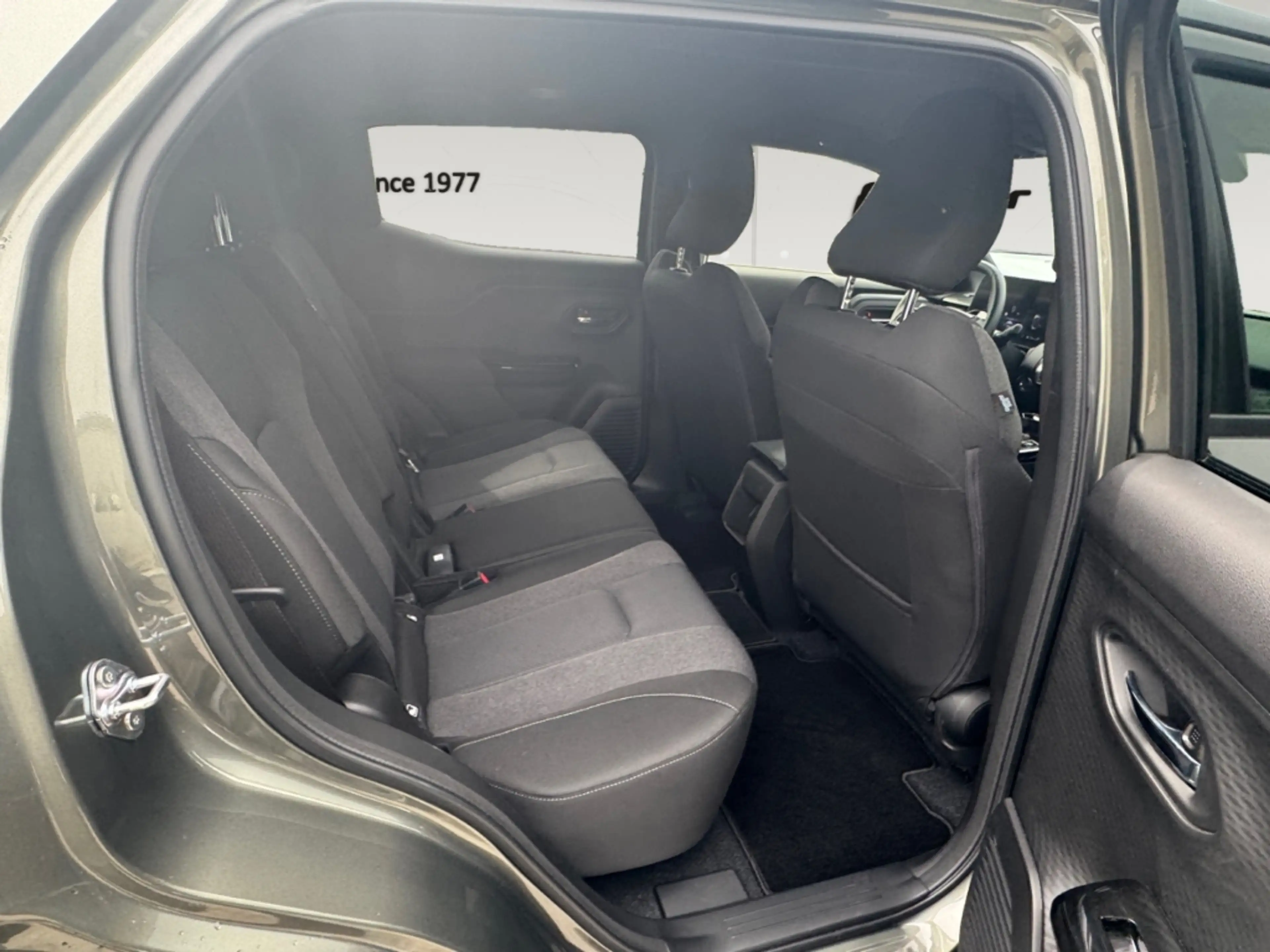 Toyota Urban Cruiser 128 kW FWD Teamplayer BEV 4x2 Teamplayer LED ACC K — photo 13