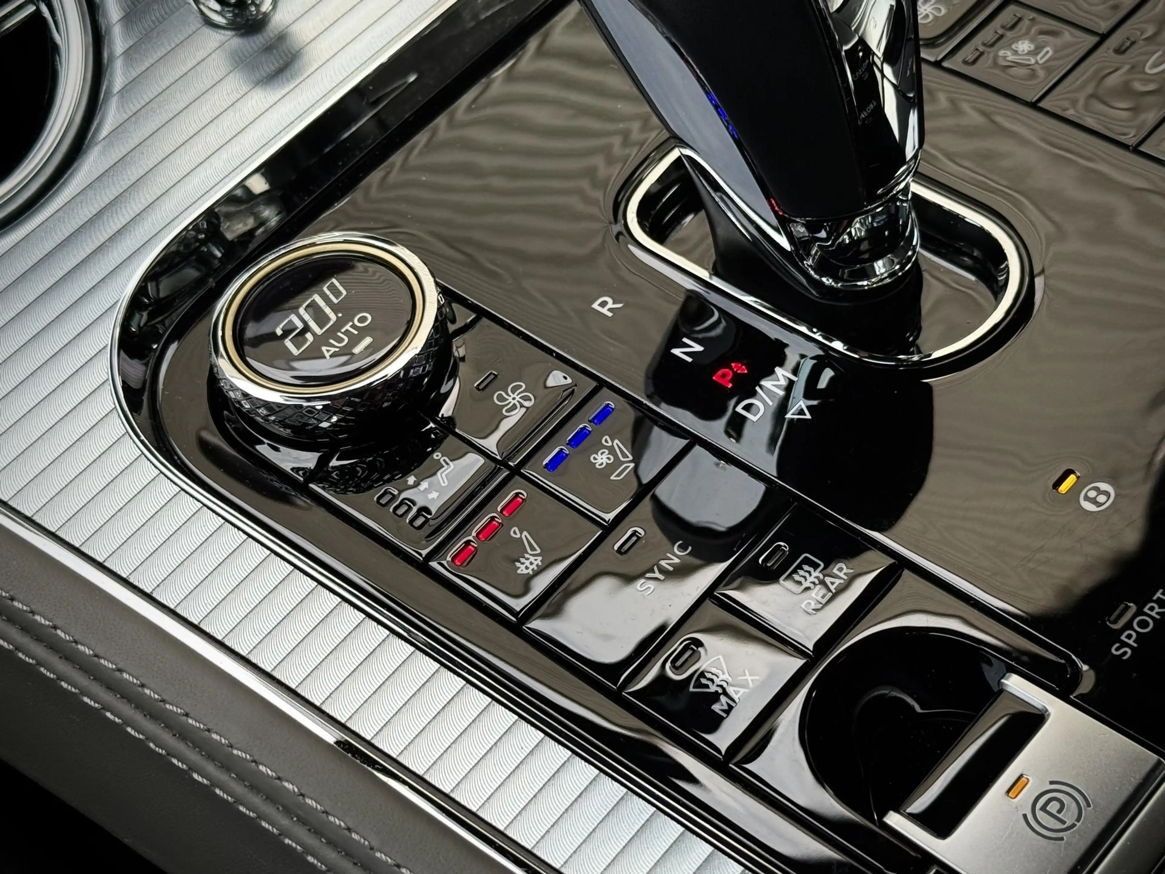Bentley Continental GT NAIM/Massage/Sofclose/Rotating Screen 4.0 V8 — photo 33