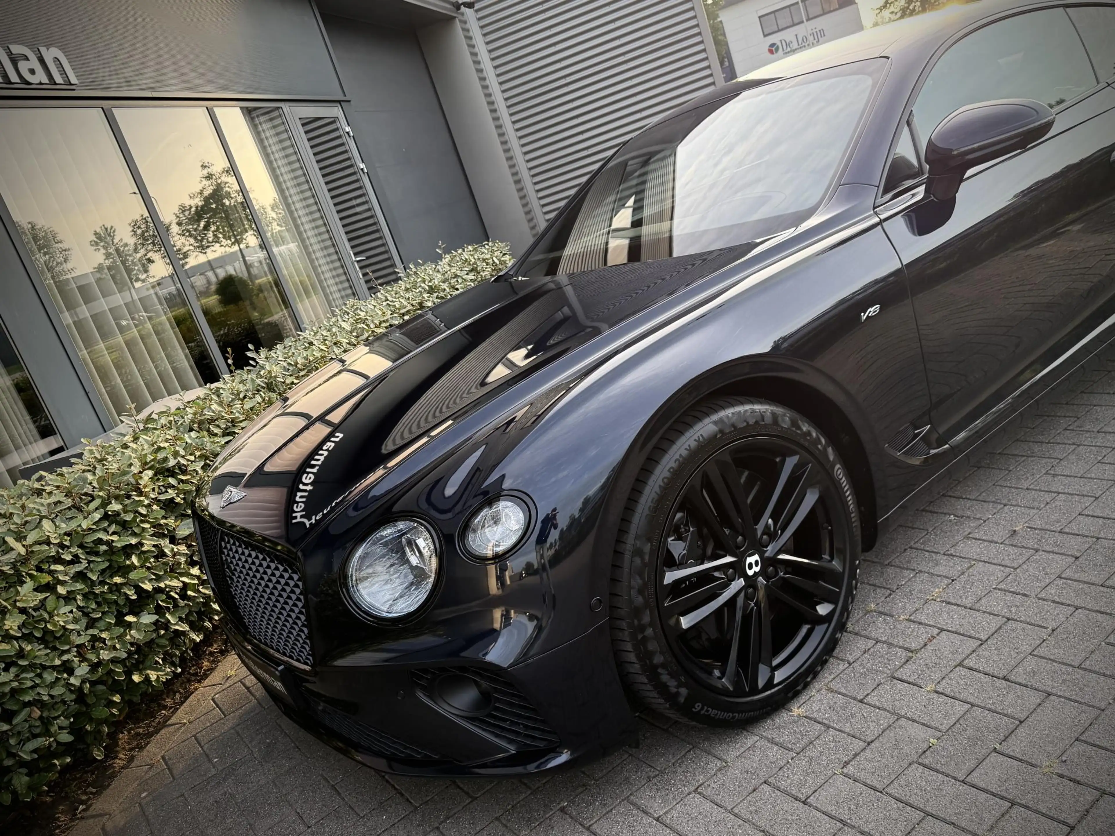 Bentley Continental GT NAIM/Massage/Sofclose/Rotating Screen 4.0 V8 — photo 15