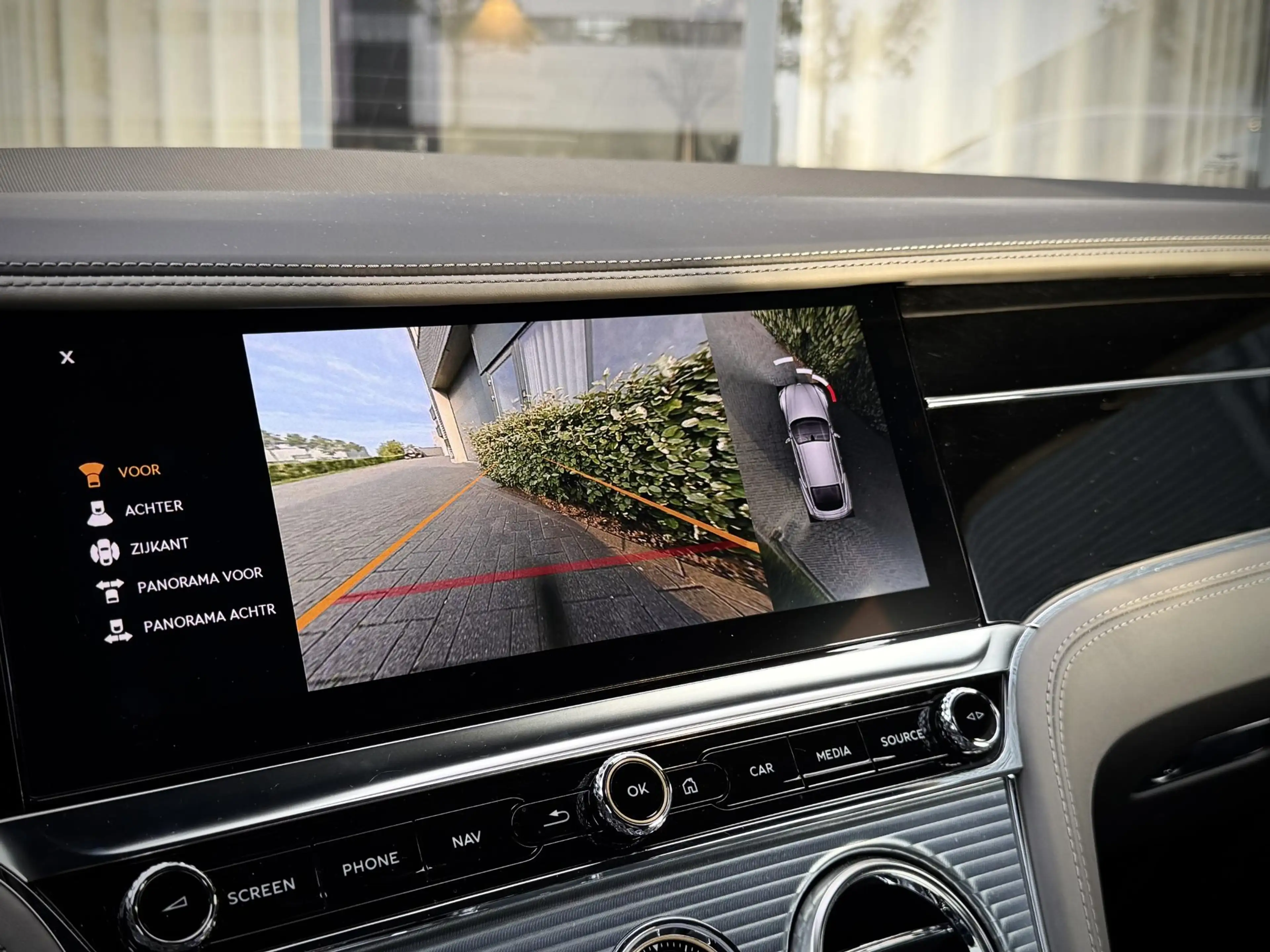Bentley Continental GT NAIM/Massage/Sofclose/Rotating Screen 4.0 V8 — photo 35