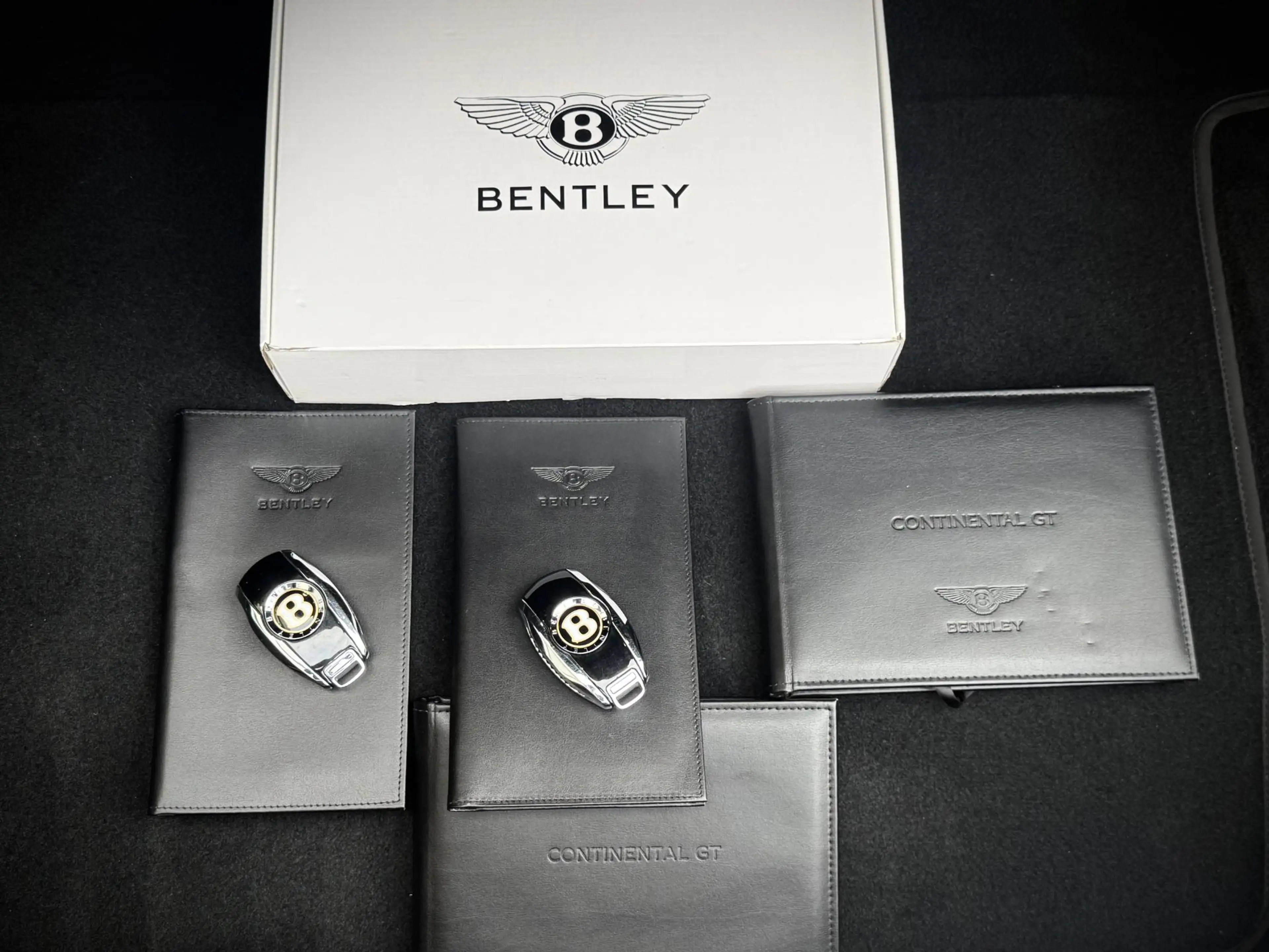Bentley Continental GT NAIM/Massage/Sofclose/Rotating Screen 4.0 V8 — photo 43