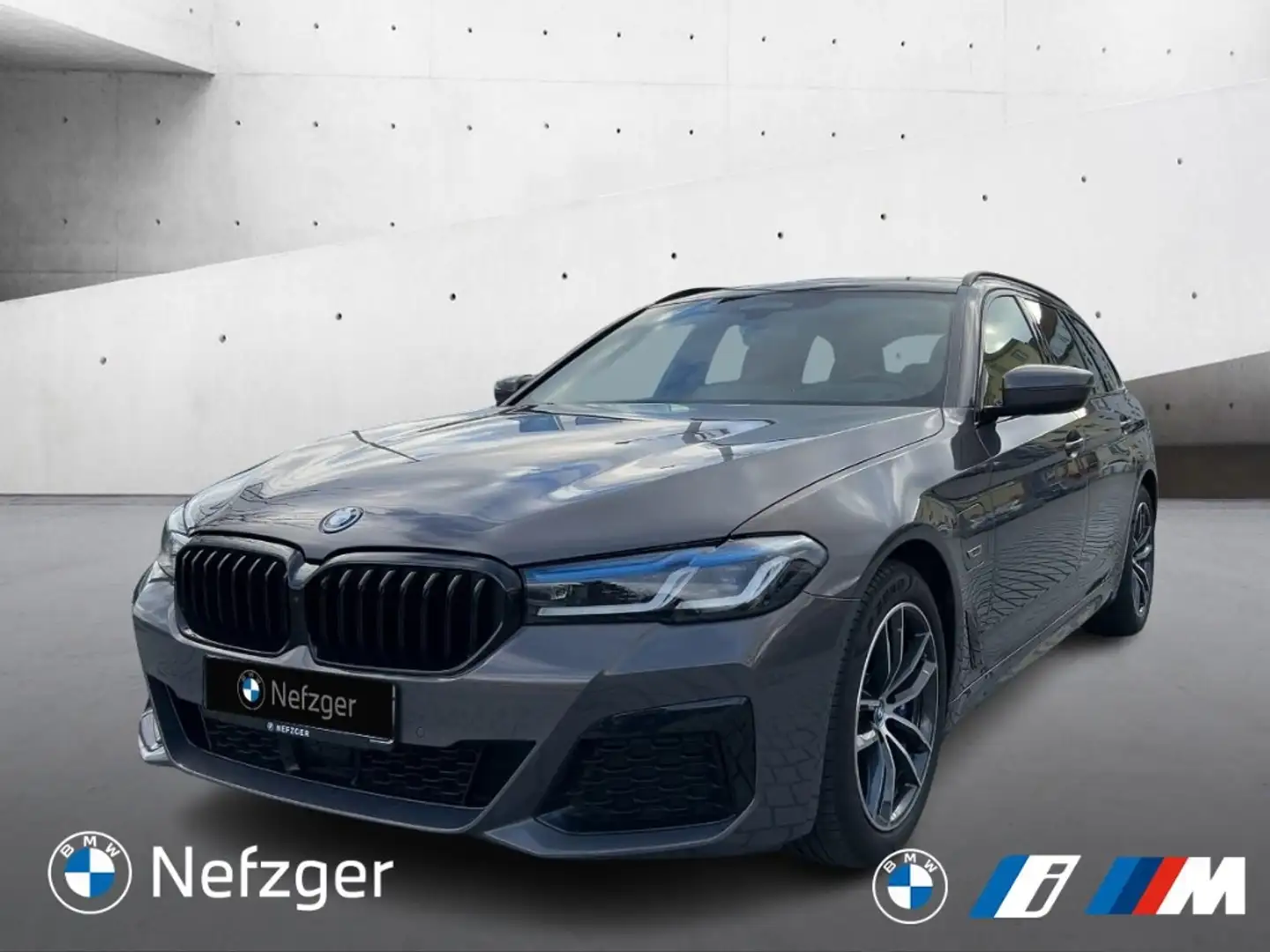 BMW 530 e xDrive Touring M Sport HUD Pano ACC 360 Gris - 1