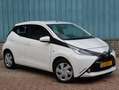 Toyota Aygo X 5-deurs x-play 1.0 VVT-i 72pk | AIRCO | CAMERA | L Wit - thumbnail 2