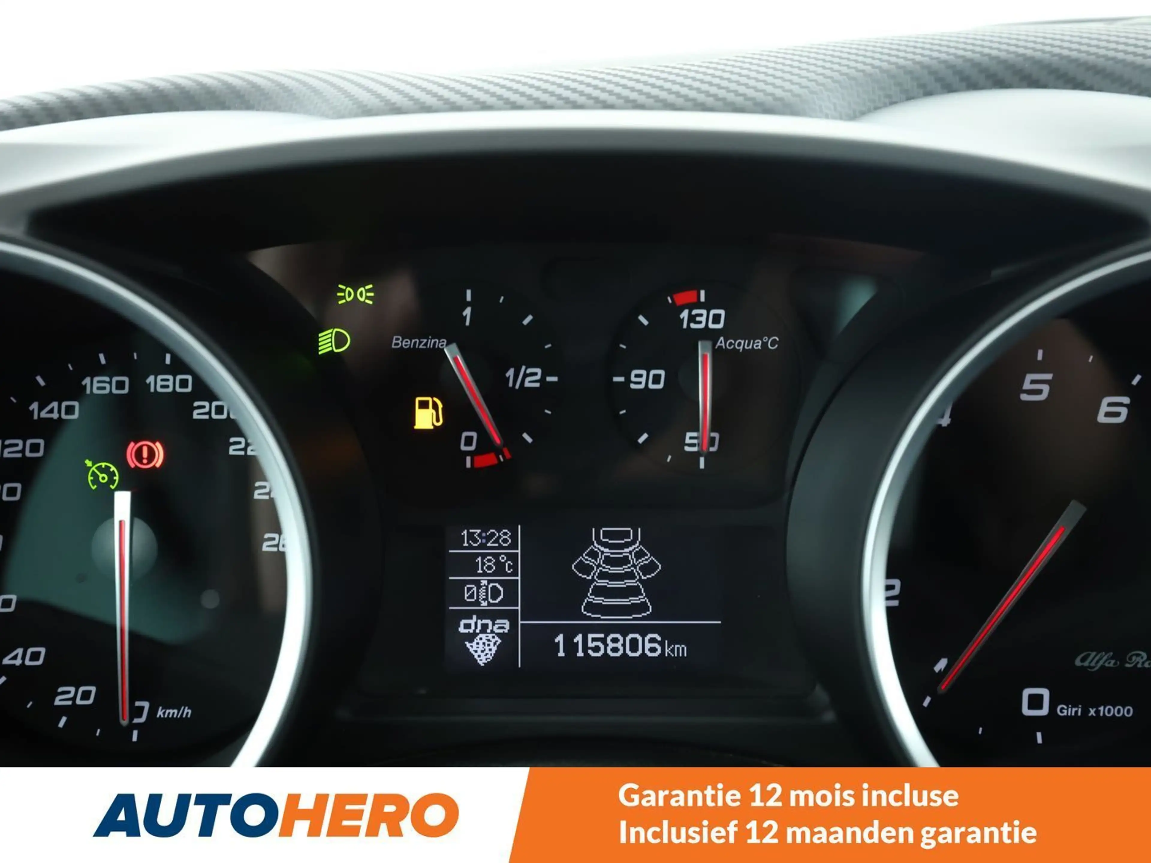 Alfa Romeo Giulietta 1.4 Turbo Super — photo 12
