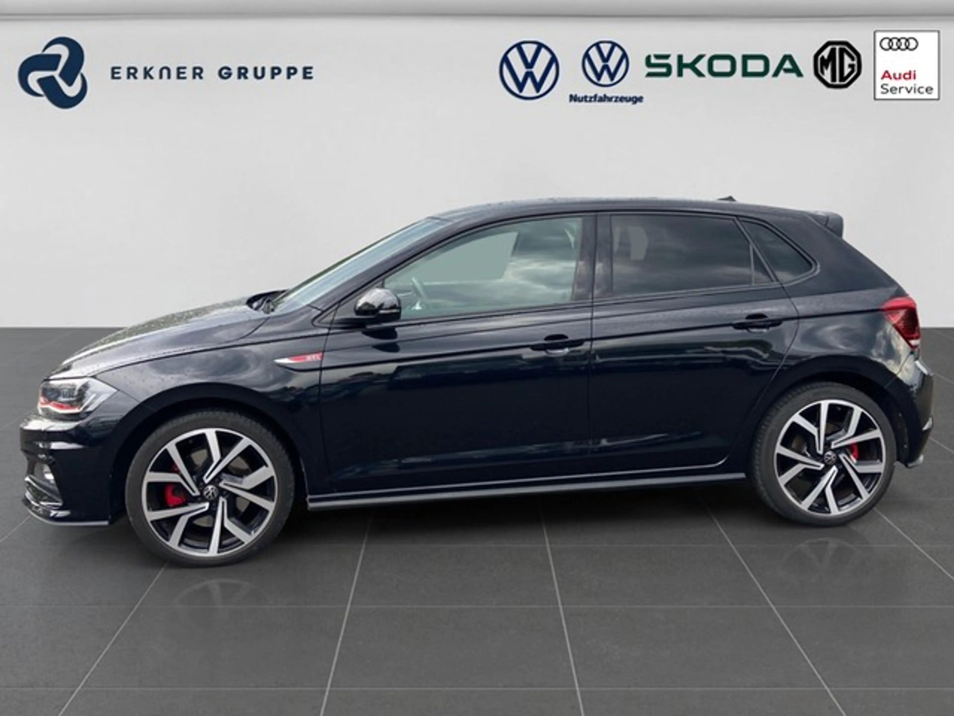 Volkswagen Polo GTI 2.0TSI DSG — photo 2