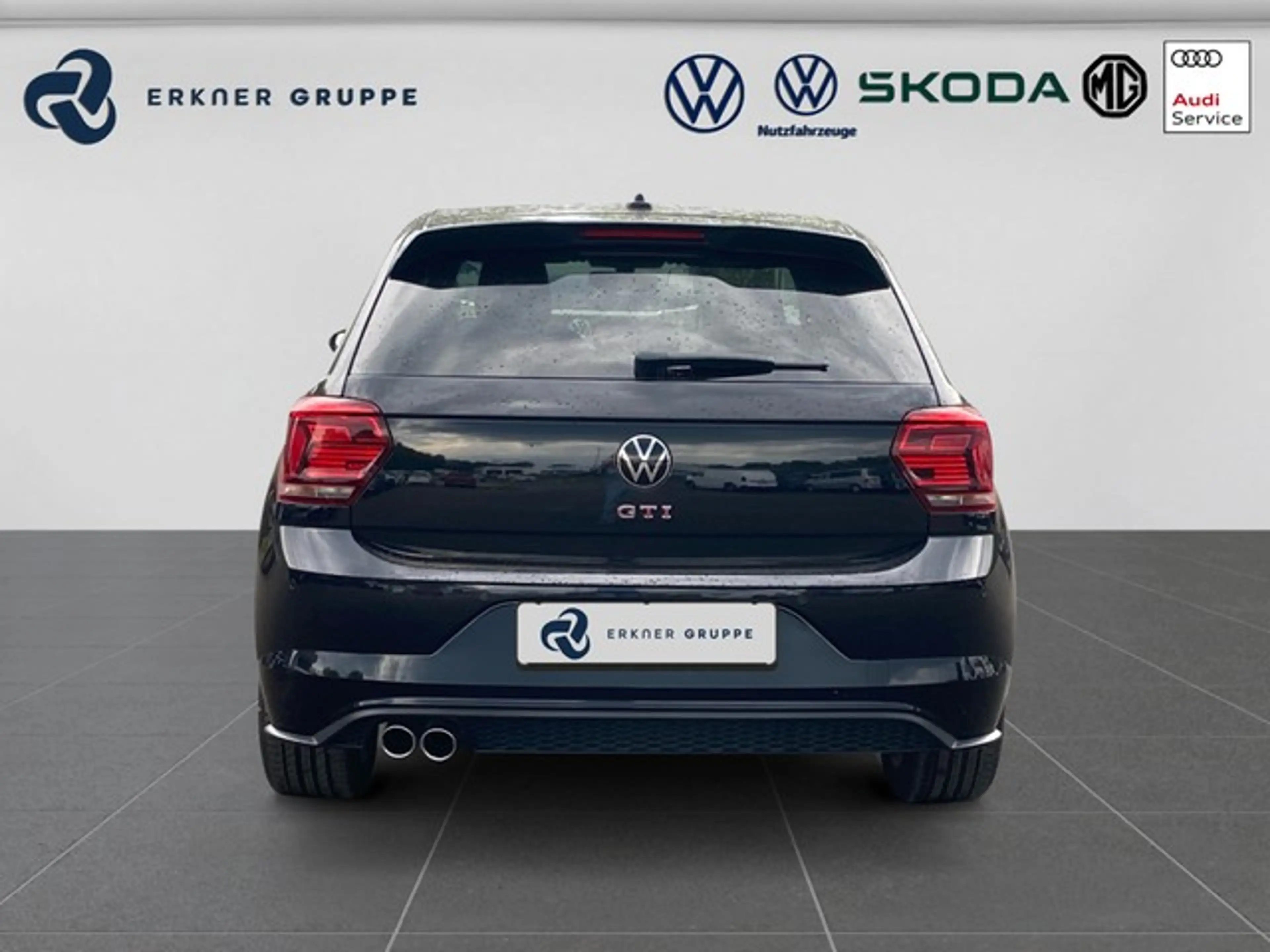 Volkswagen Polo GTI 2.0TSI DSG — photo 4