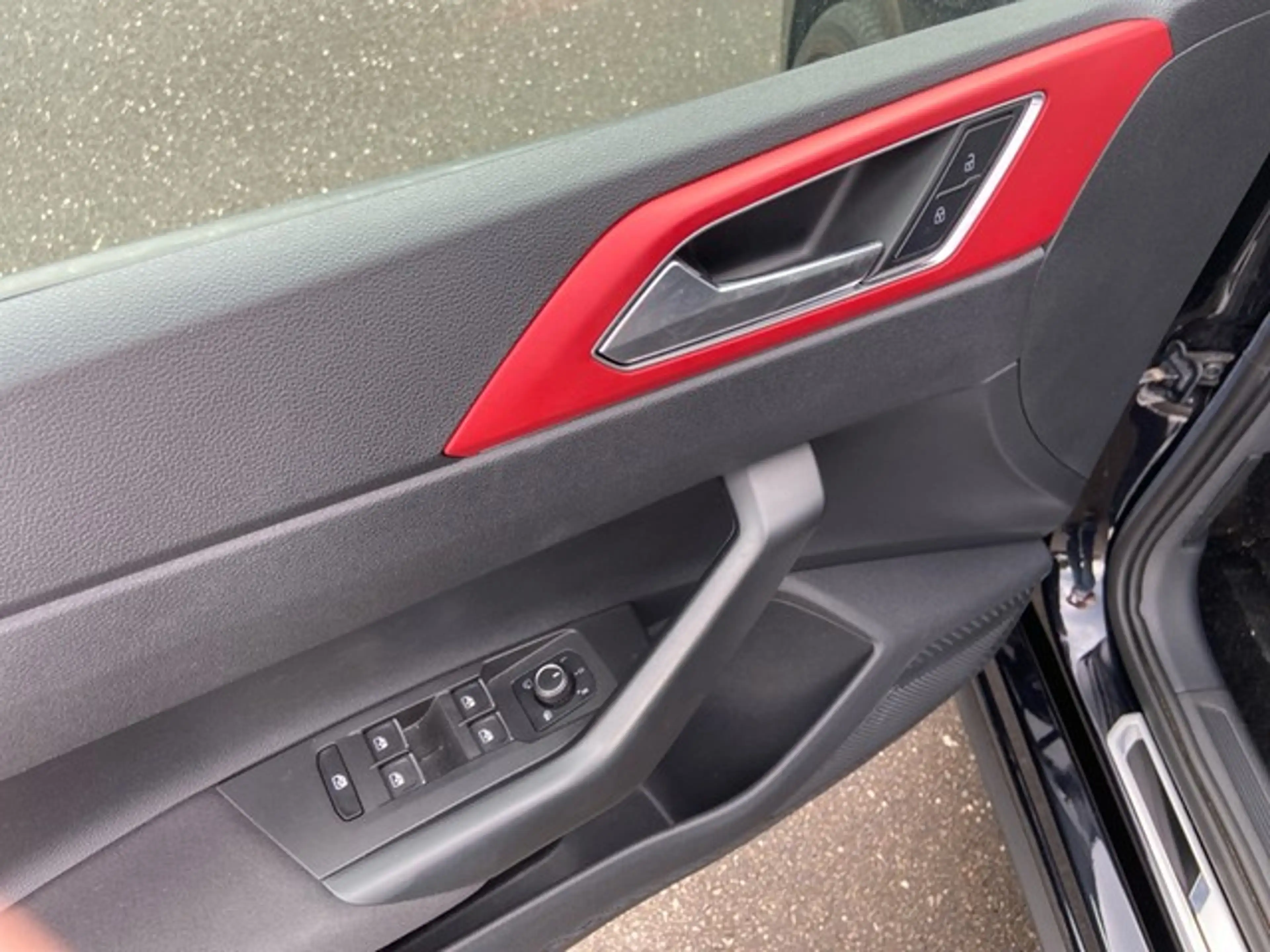 Volkswagen Polo GTI 2.0TSI DSG — photo 11