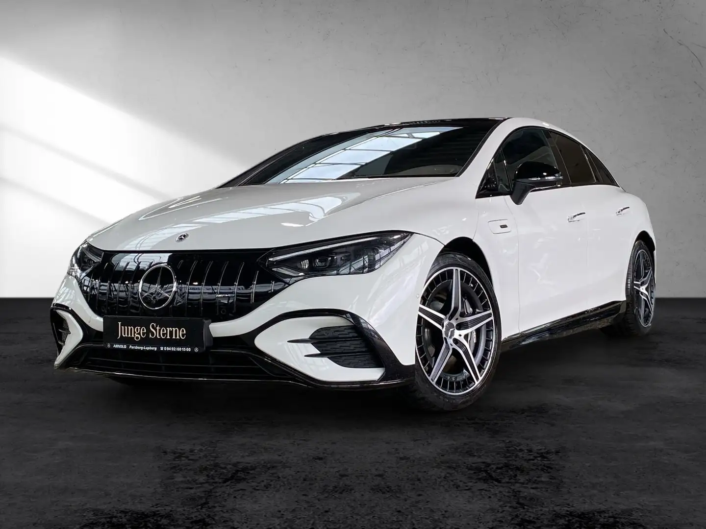 Mercedes-Benz EQE 53 Mercedes-AMG EQE 53 4M+ AIRMATIC HUD Pano TV 360 Biały - 2