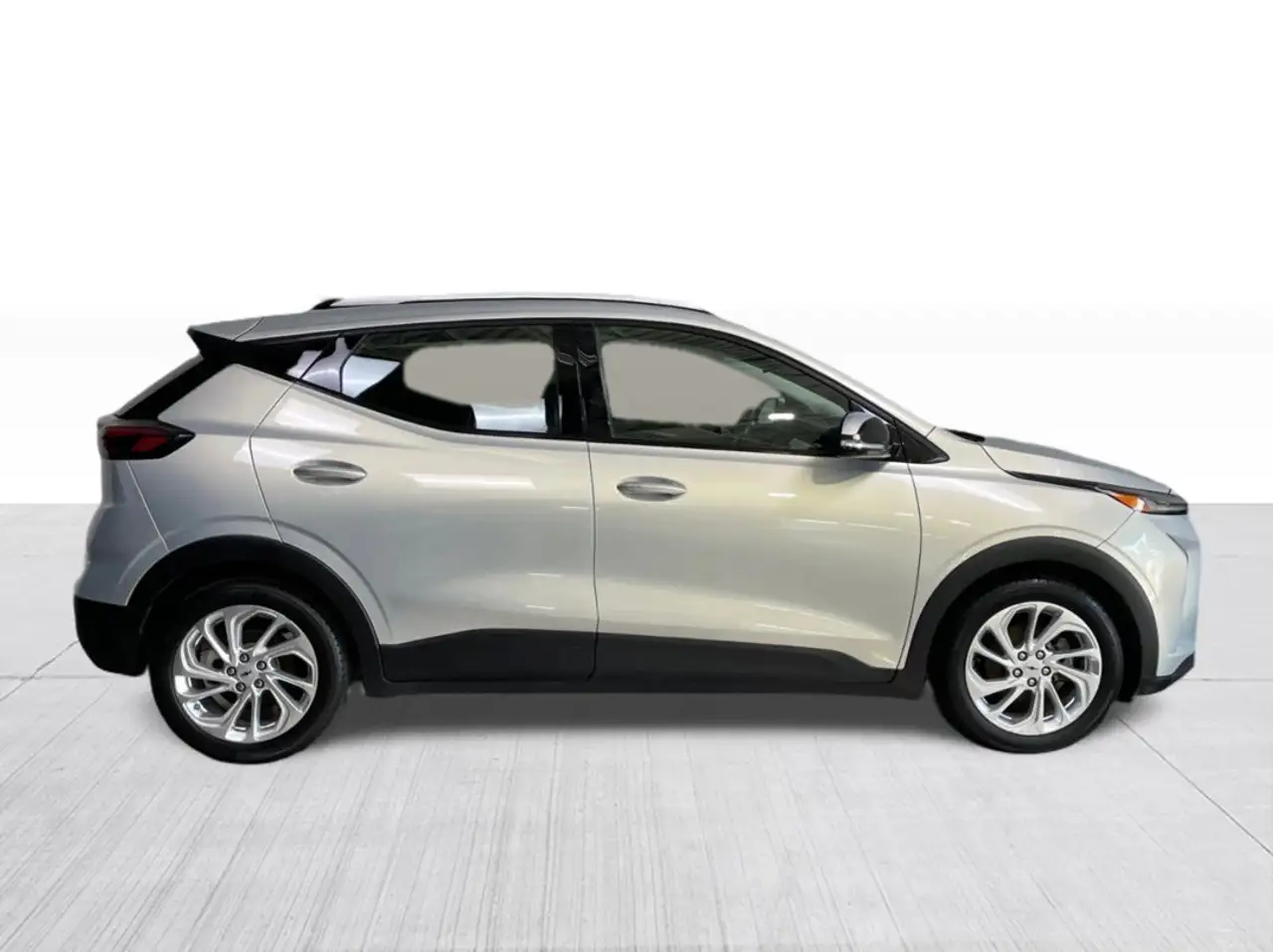 Chevrolet Bolt photo Chevrolet Bolt