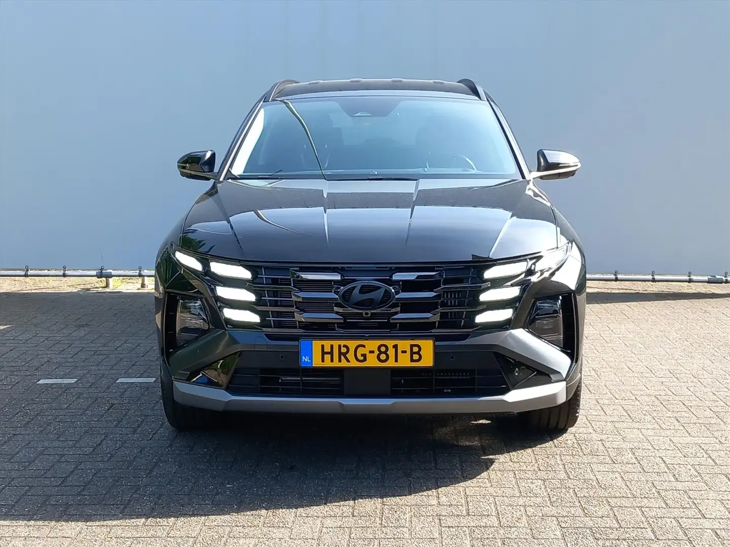 Hyundai TUCSON 1.6 T-GDi PHEV 252pk 2WD Aut Premium | Demo Zwart - 2