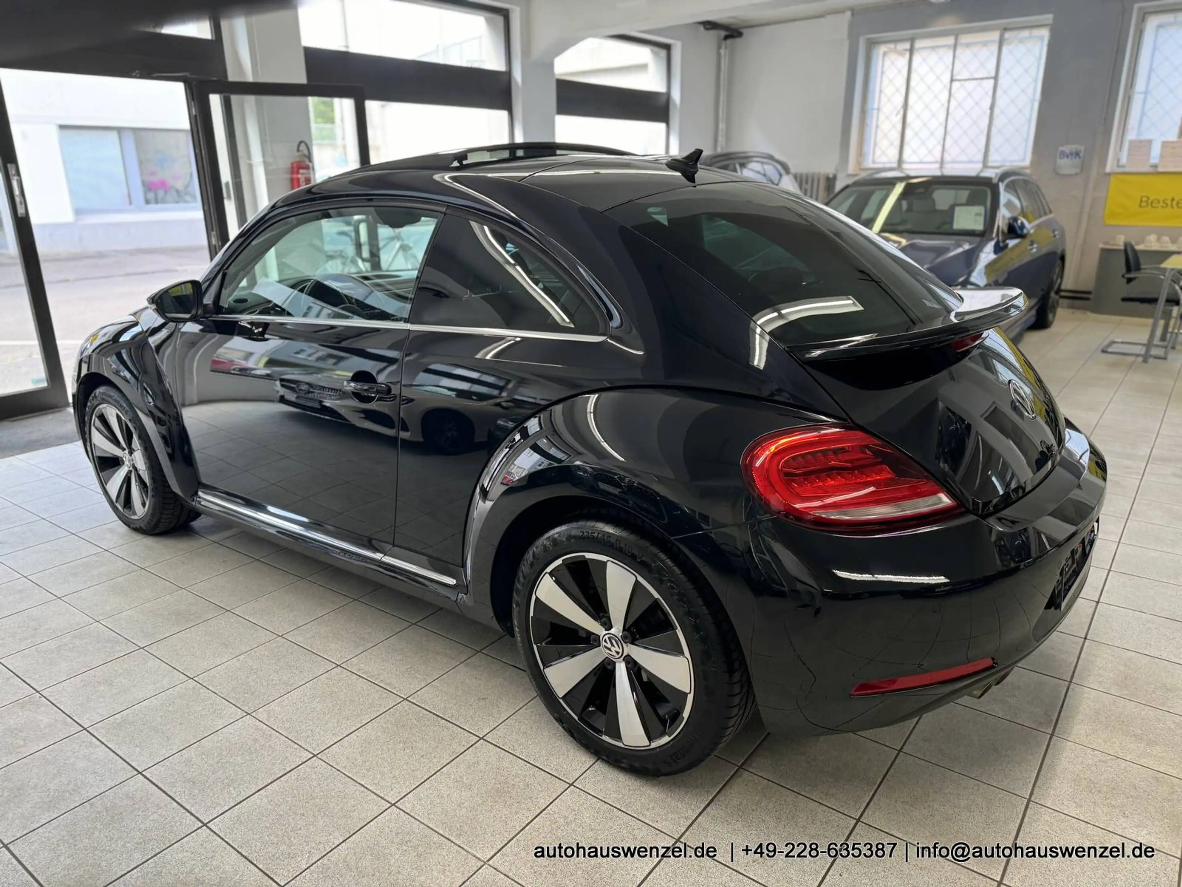 Volkswagen Beetle 1.4 6-Gang Sport PANORAMADACH LEDER XENON FENDER CARPLAY ... — photo 11