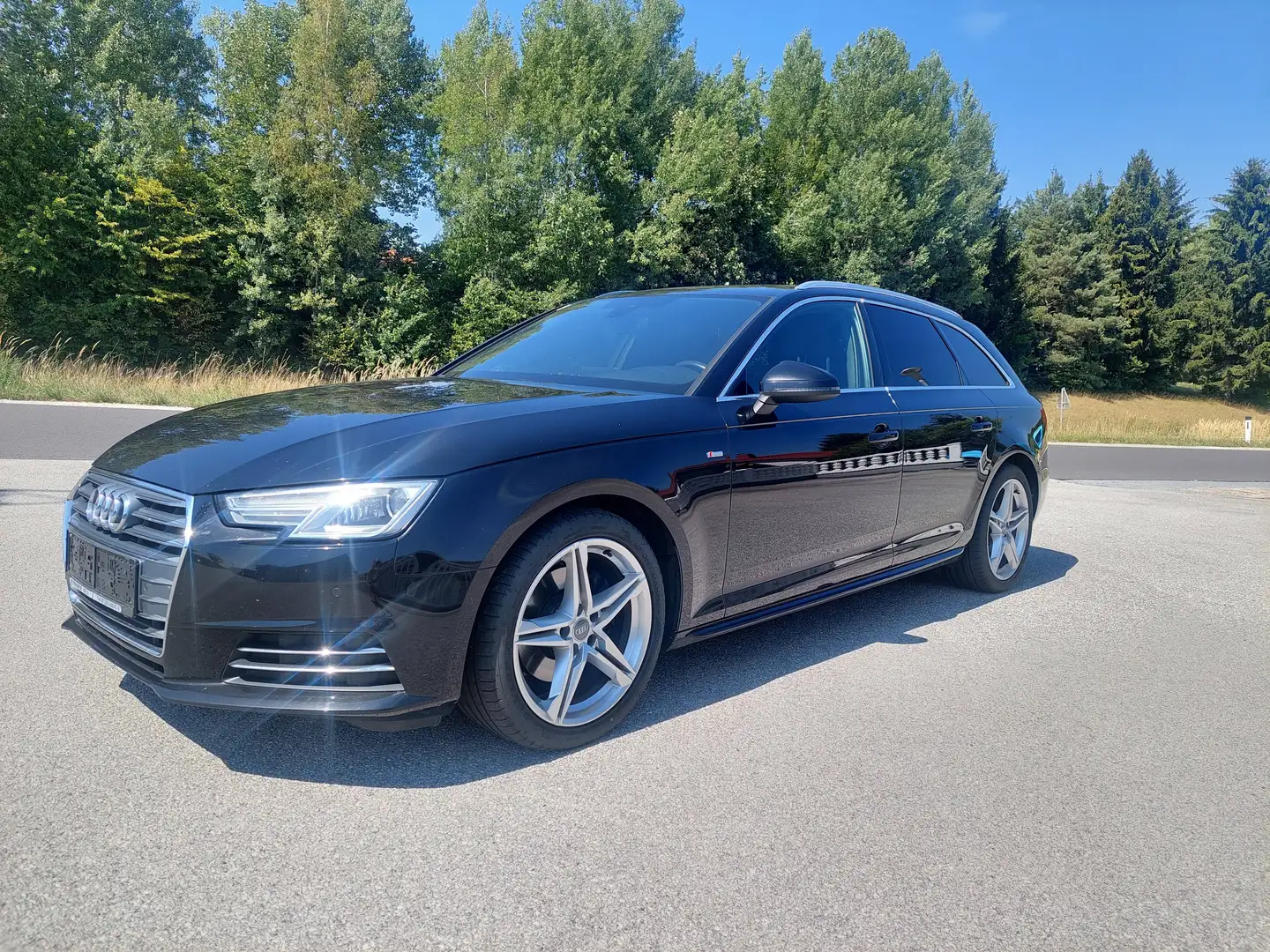 Audi A4 A4 Avant 2,0 TDI Sport Sport Schwarz - 2