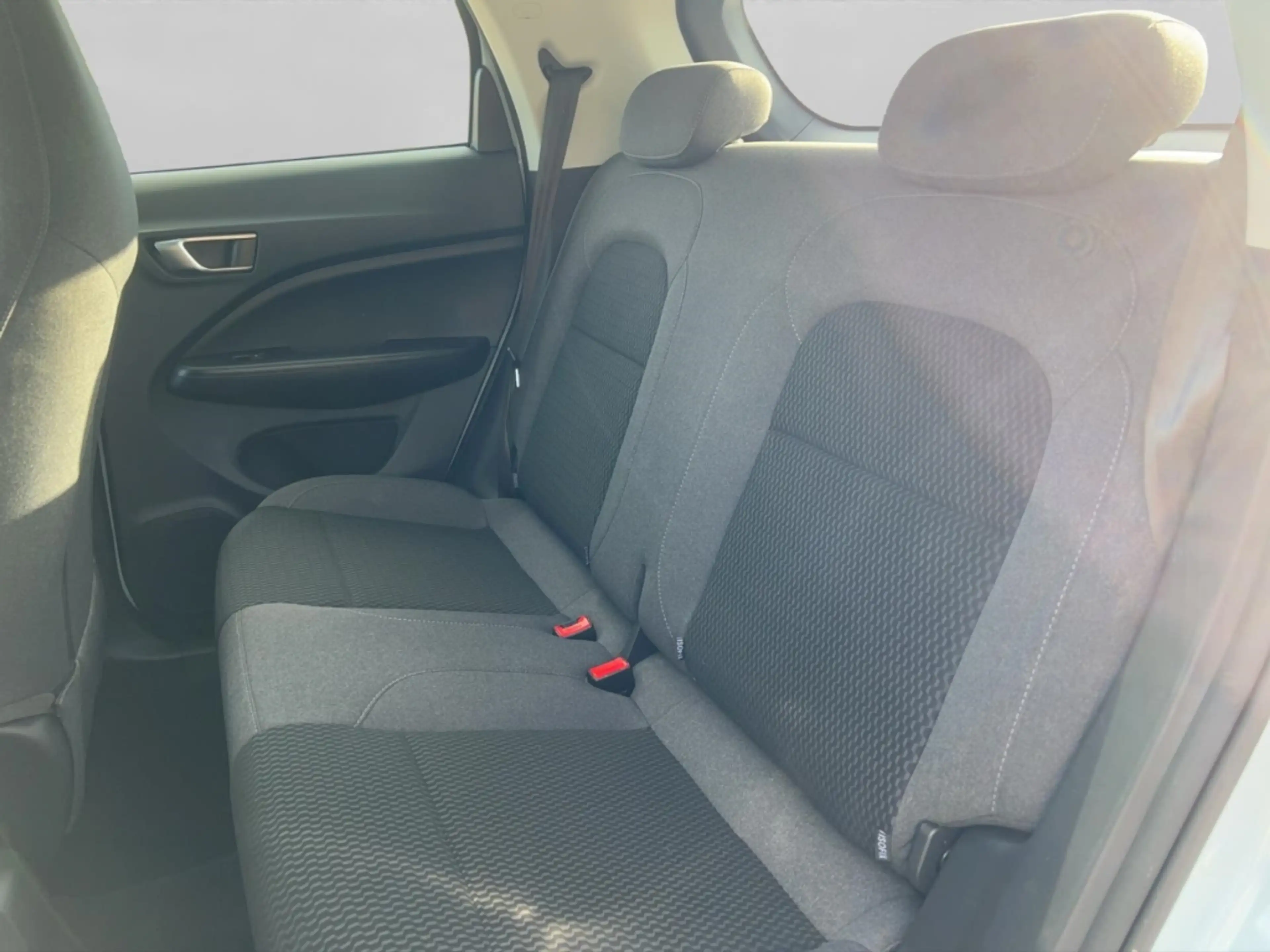 Leapmotor T03 70 kW BEV Panorama Navi ACC Fahrerprofil Musikstre — photo 14