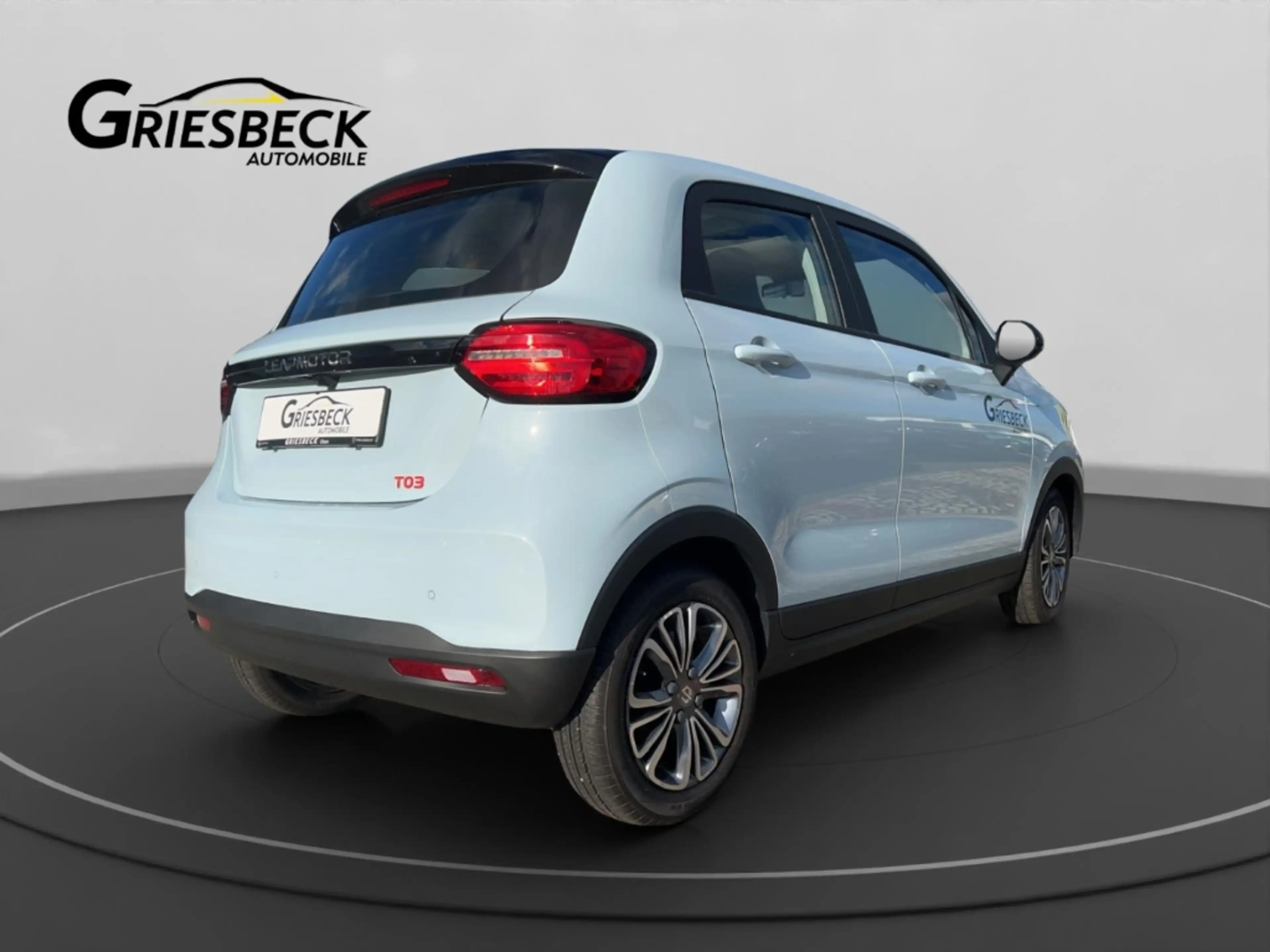 Leapmotor T03 70 kW BEV Panorama Navi ACC Fahrerprofil Musikstre — photo 4