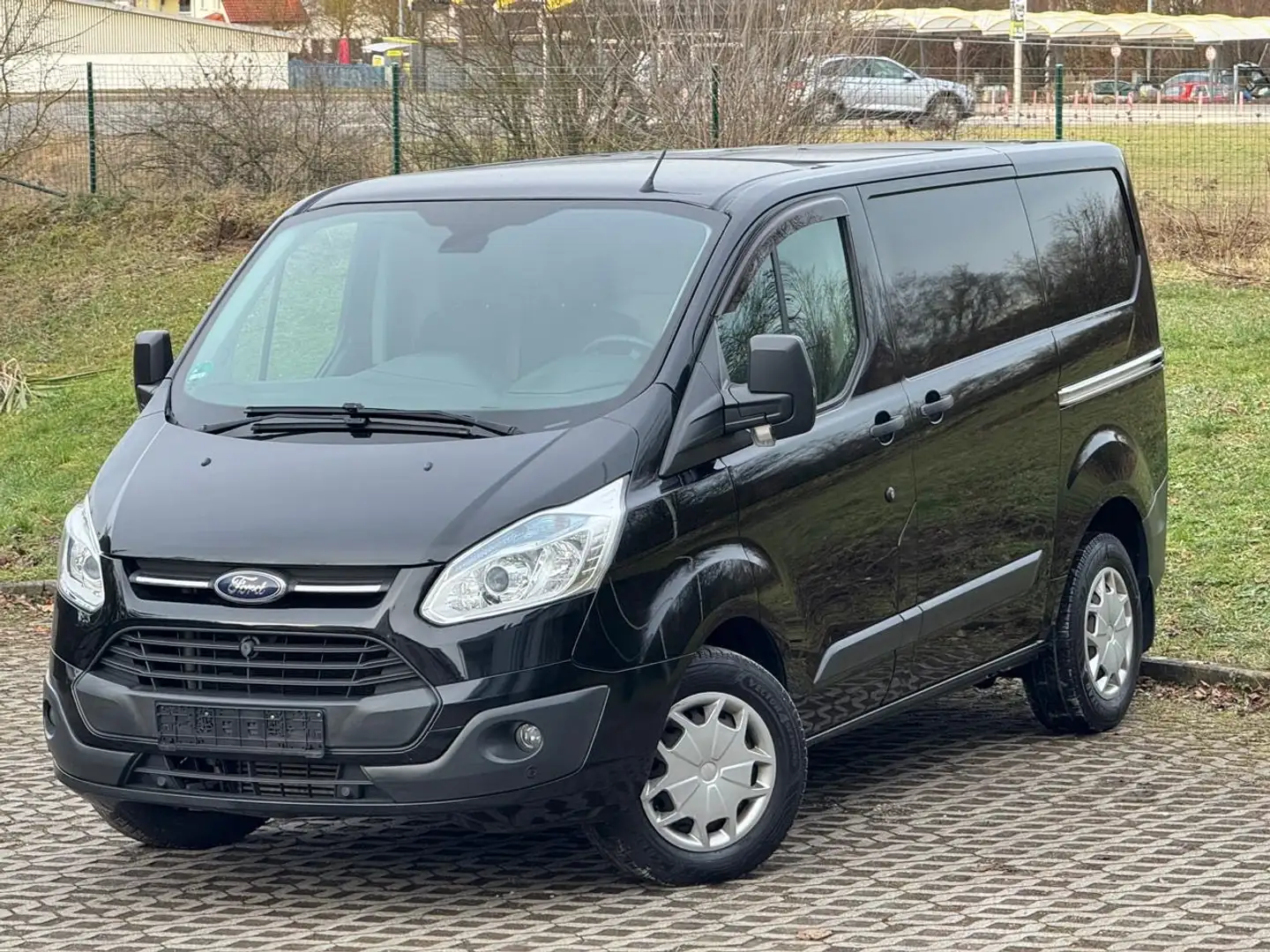 Ford Transit Custom 270 L1H1 LKW VA Trend Zahnriemen TÜV neu Schwarz - 1