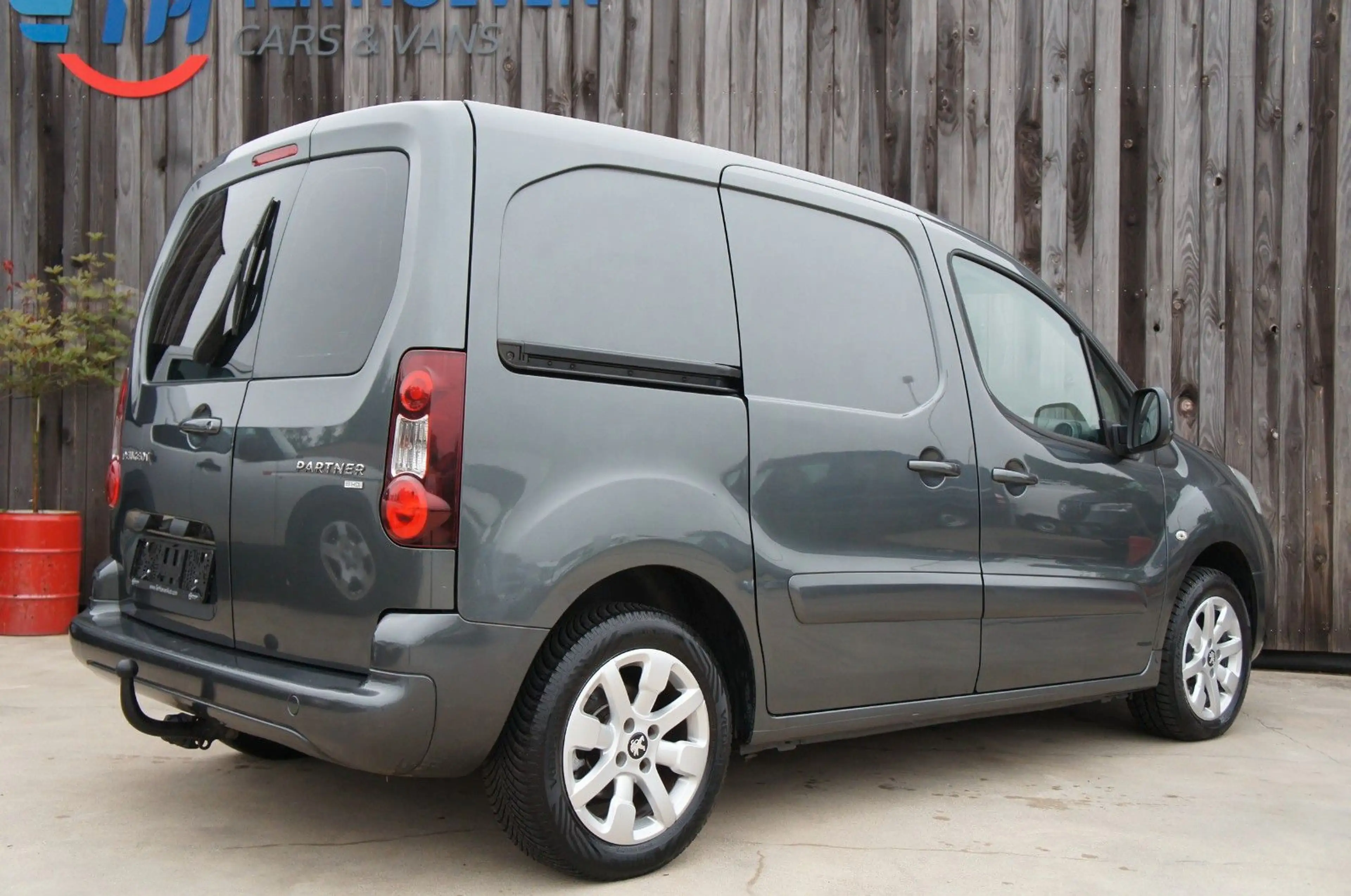Peugeot Partner e-HDi L1H1 Klima Navi Tempom. 66KW Euro5 — photo 3