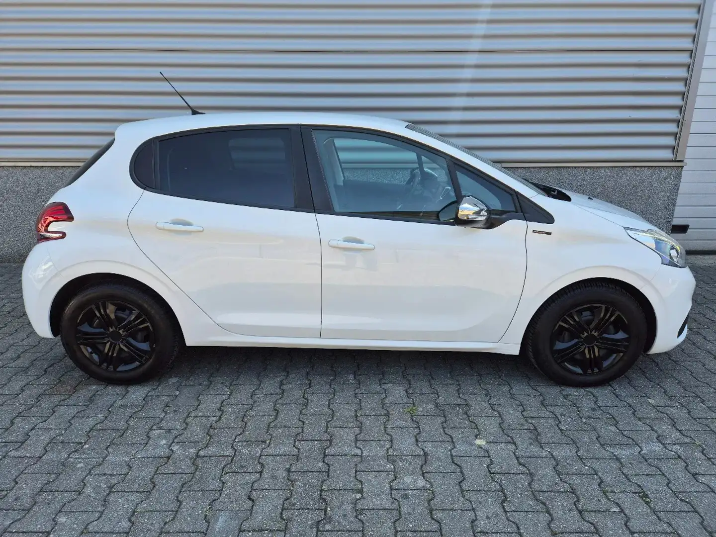 Peugeot 208 1.2 Pure Tech Allure Signature Wit - 2