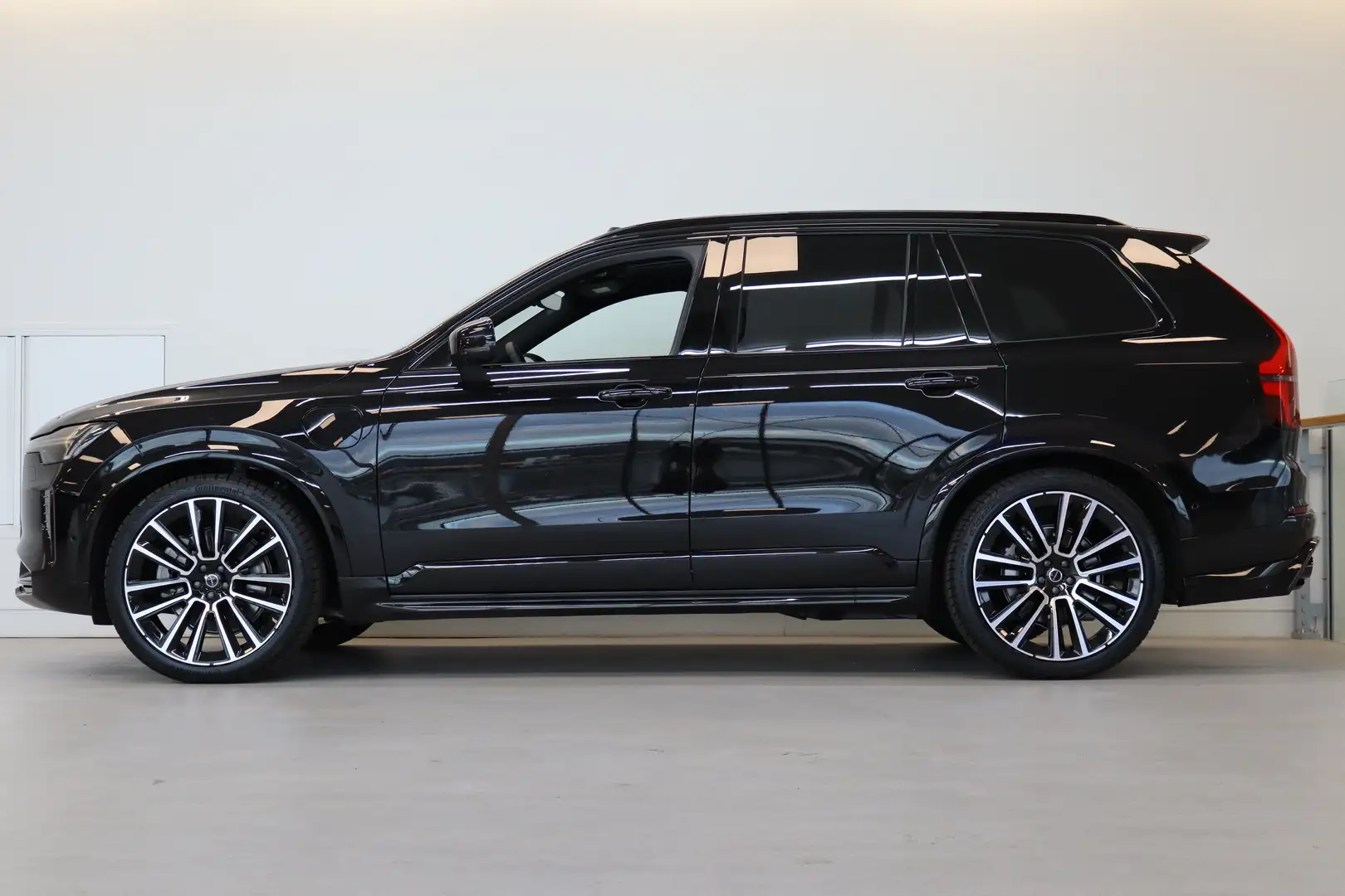 Volvo XC90 T8 455PK Ultra Black Edition Executive | HEICO! | Noir - 2