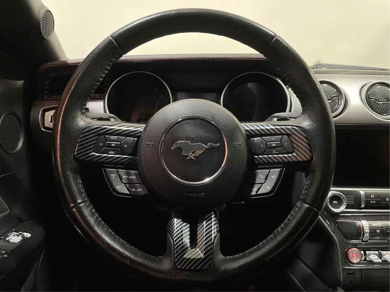 Ford Mustang снимка Ford Mustang