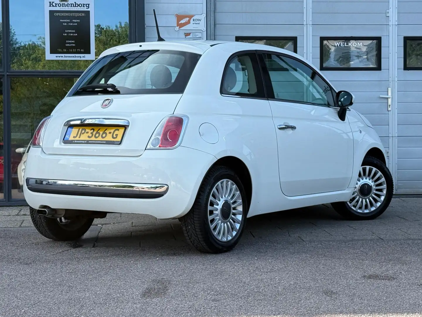 Fiat 500 1.2 Lounge, PANO, NAP, APK Wit - 2