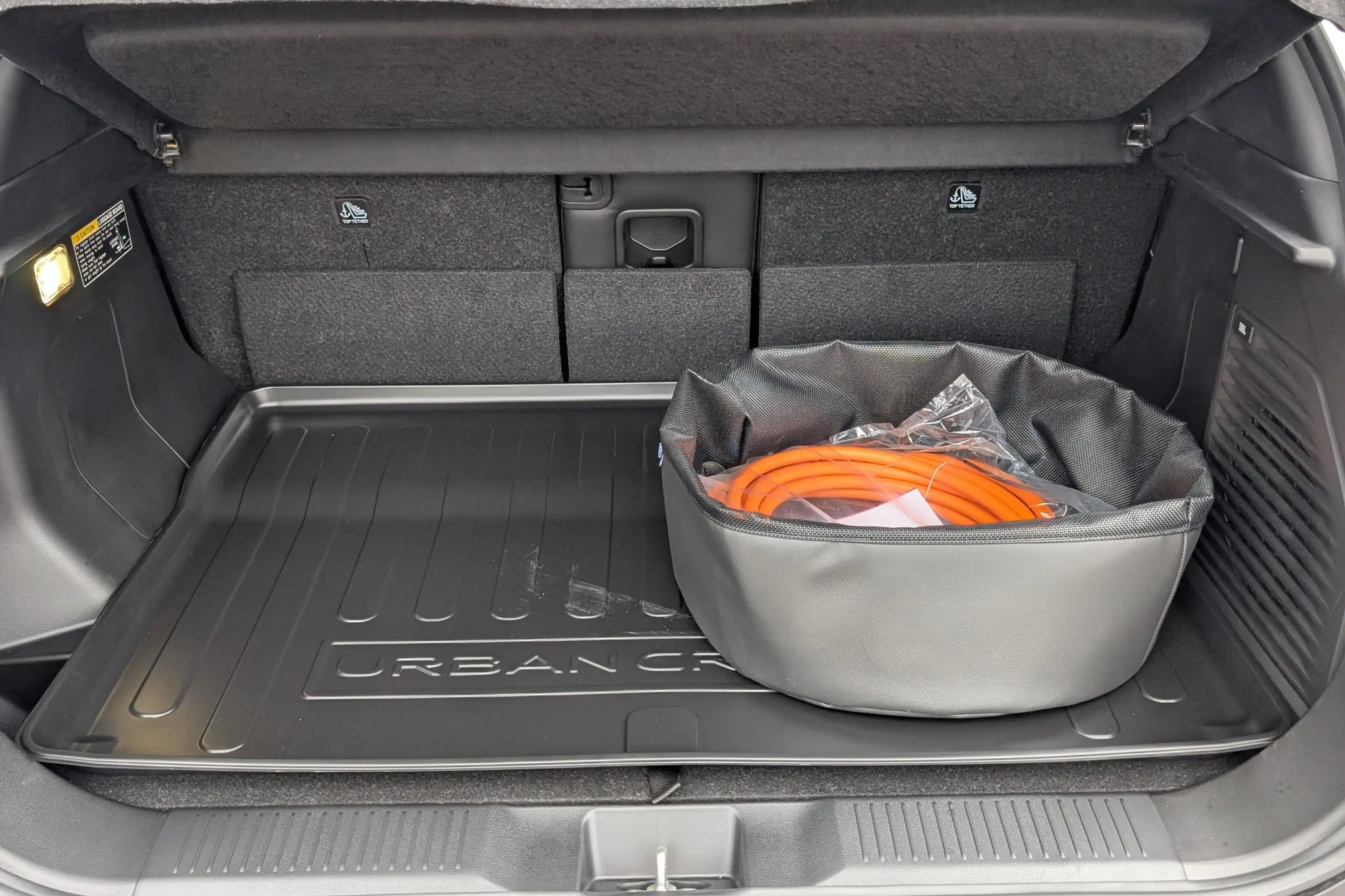 Toyota Urban Cruiser Executive 61 kWh — photo 6