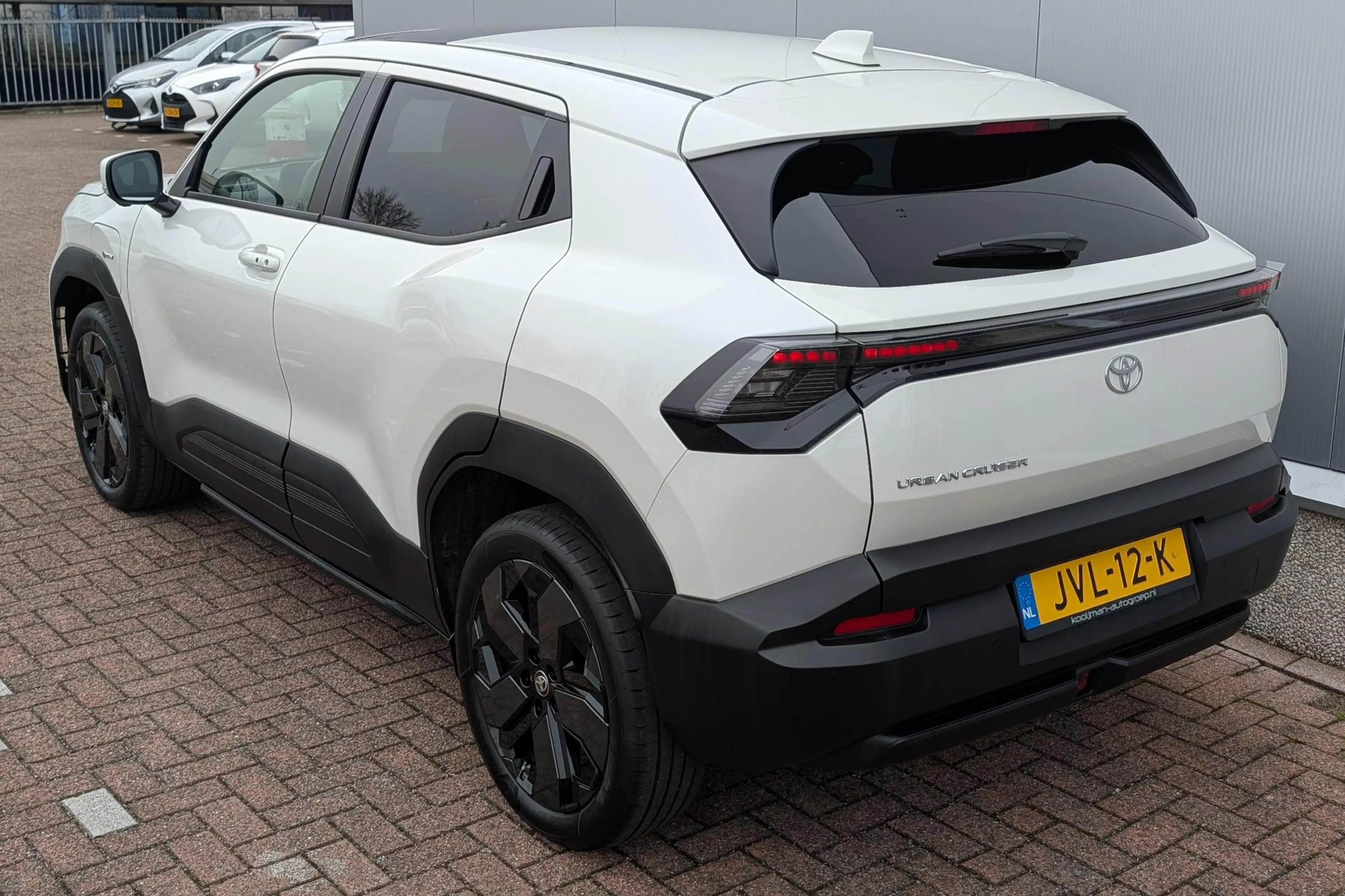 Toyota Urban Cruiser Executive 61 kWh — photo 13
