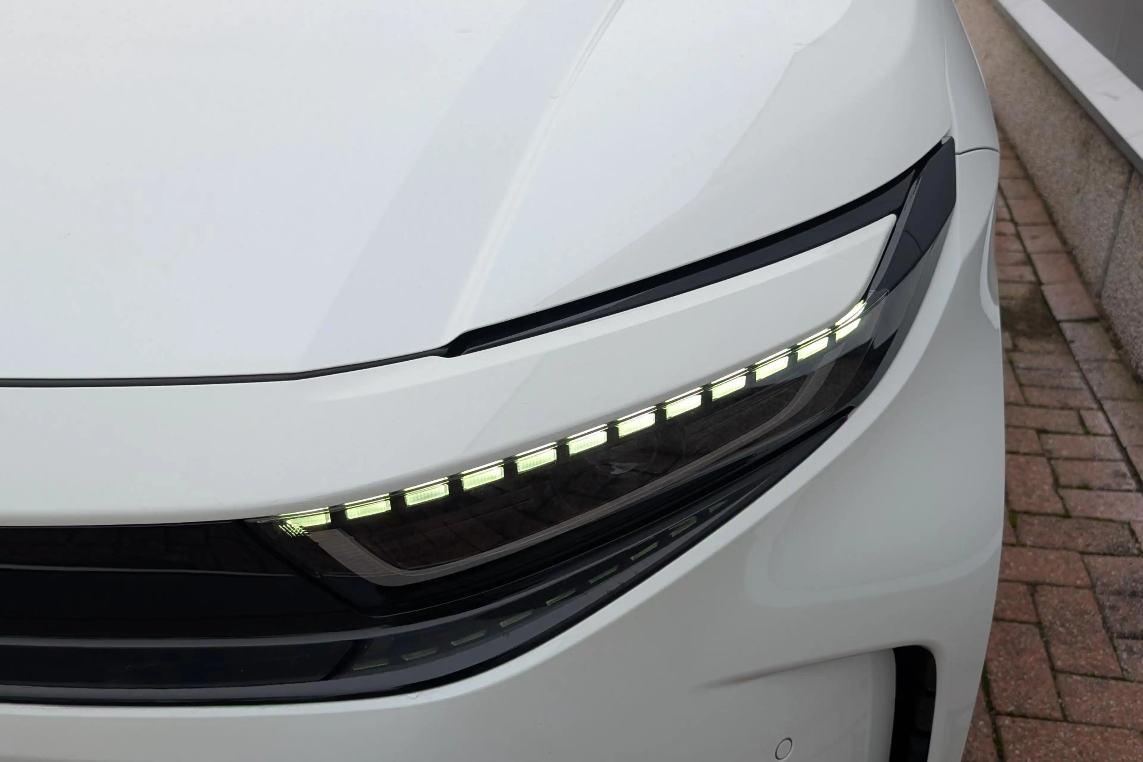 Toyota Urban Cruiser Executive 61 kWh — photo 11