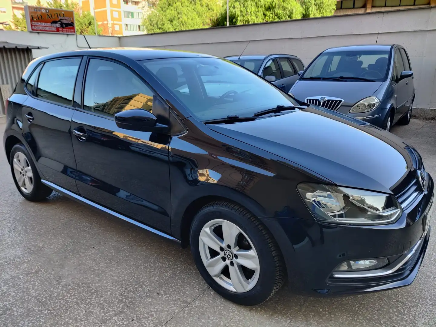Volkswagen Polo Polo 5p 1.4 tdi Trendline 75cv Negro - 1