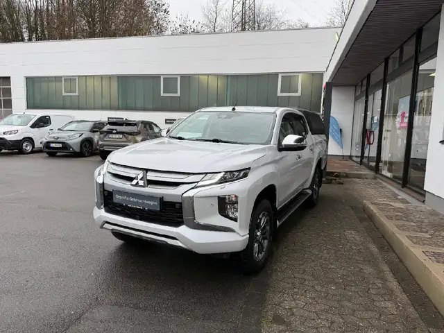 Mitsubishi L200 Top Doppelkabine 4WD