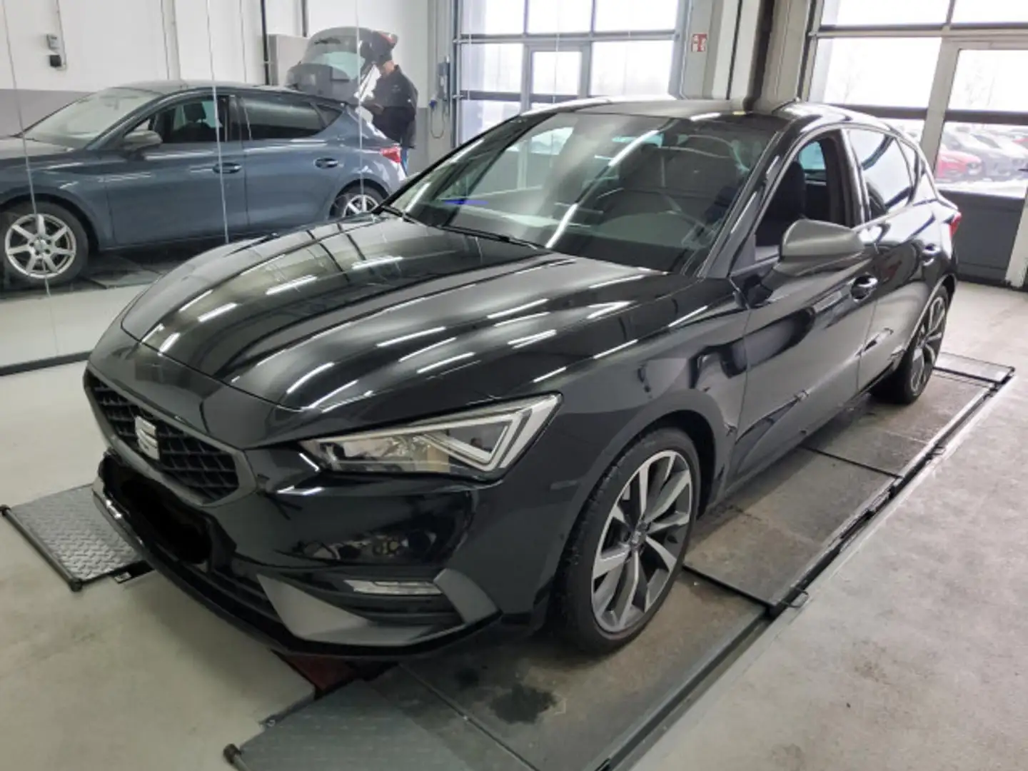 SEAT Leon FR 1.5 TSI Noir - 2