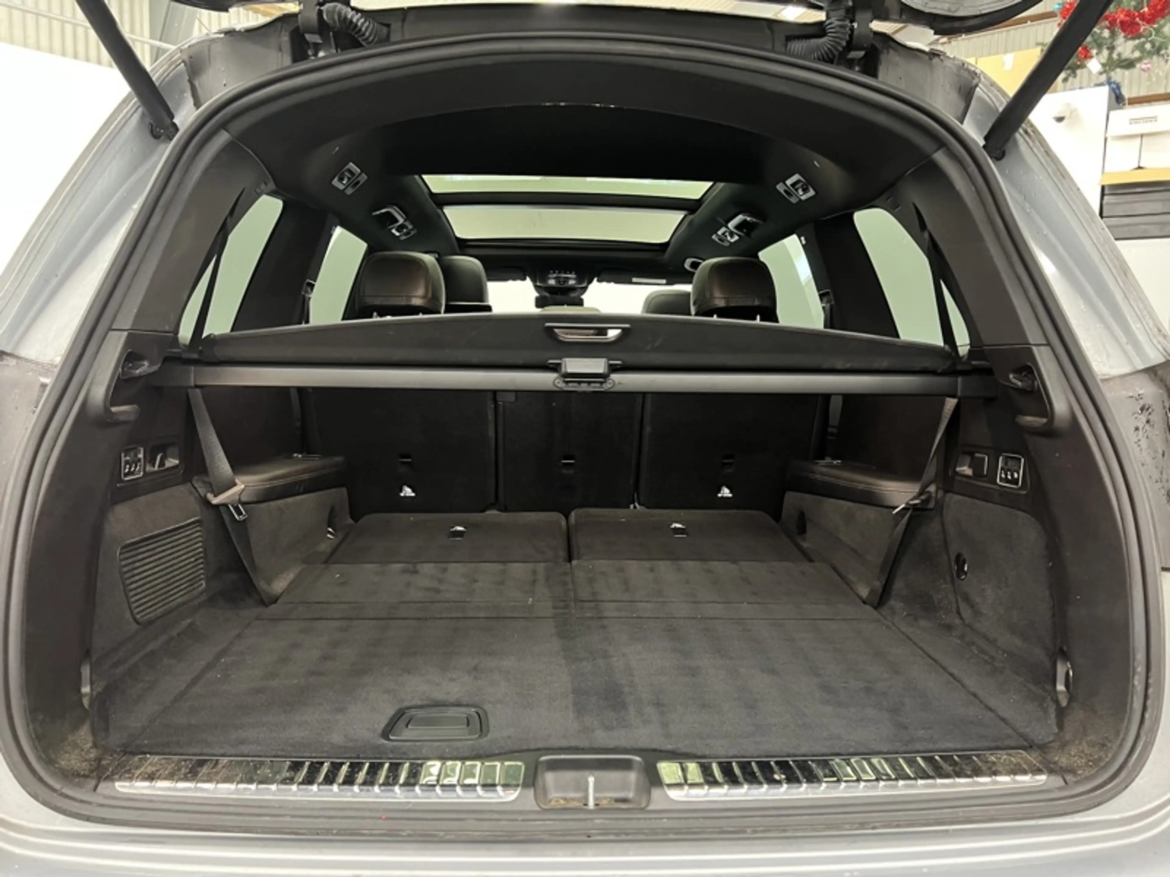 Mercedes-Benz GLS 450 4MATIC AMG 7 places Attelage Pano — photo 15