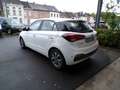 Hyundai i20 1.2i 75 blanc 03/19 Airco Capteur Radio Bluetooth Wit - thumbnail 3