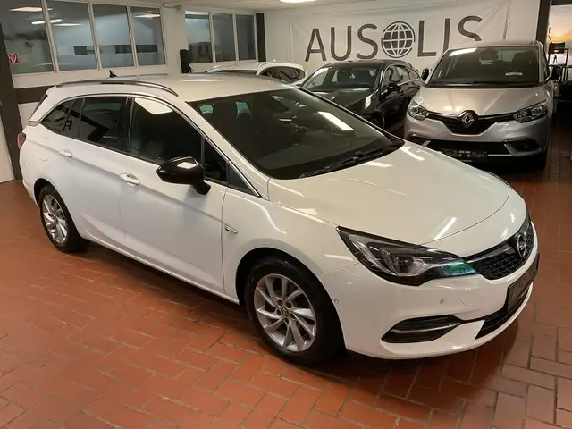 Opel Astra Sports Tourer Elegance AHK,LED,Navi,