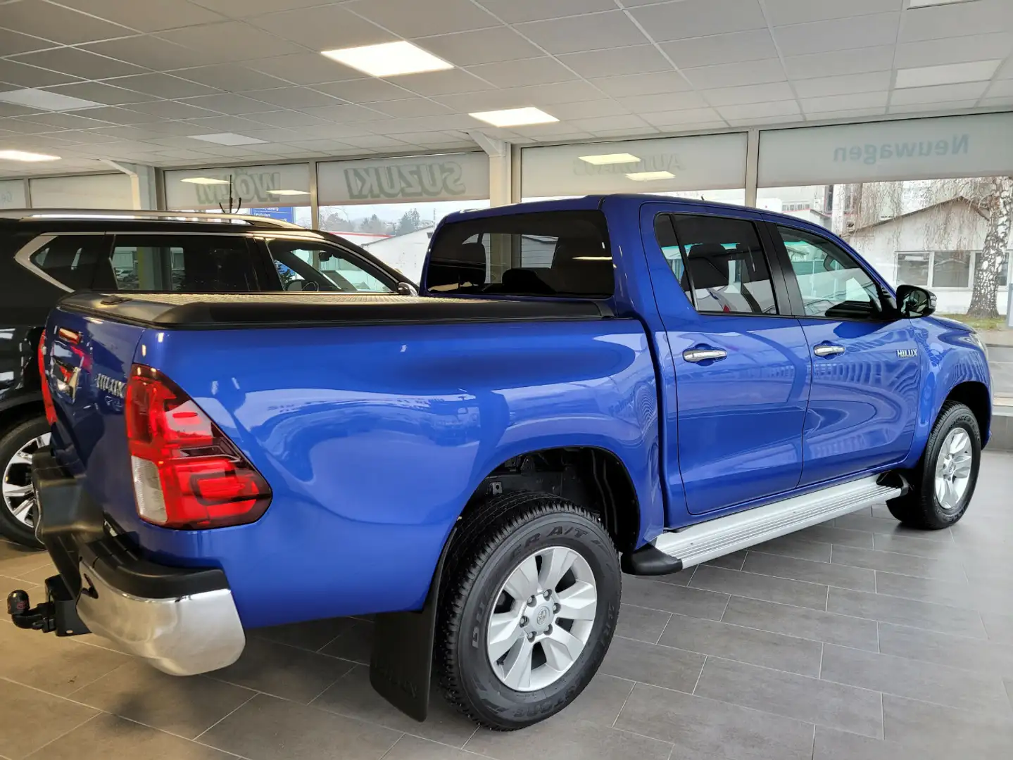 Toyota Hilux Double Cab Comfort 4x4* AHK 3t.* nur 19.000 km! Bleu - 2