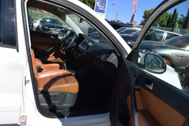 Volkswagen Tiguan view 7