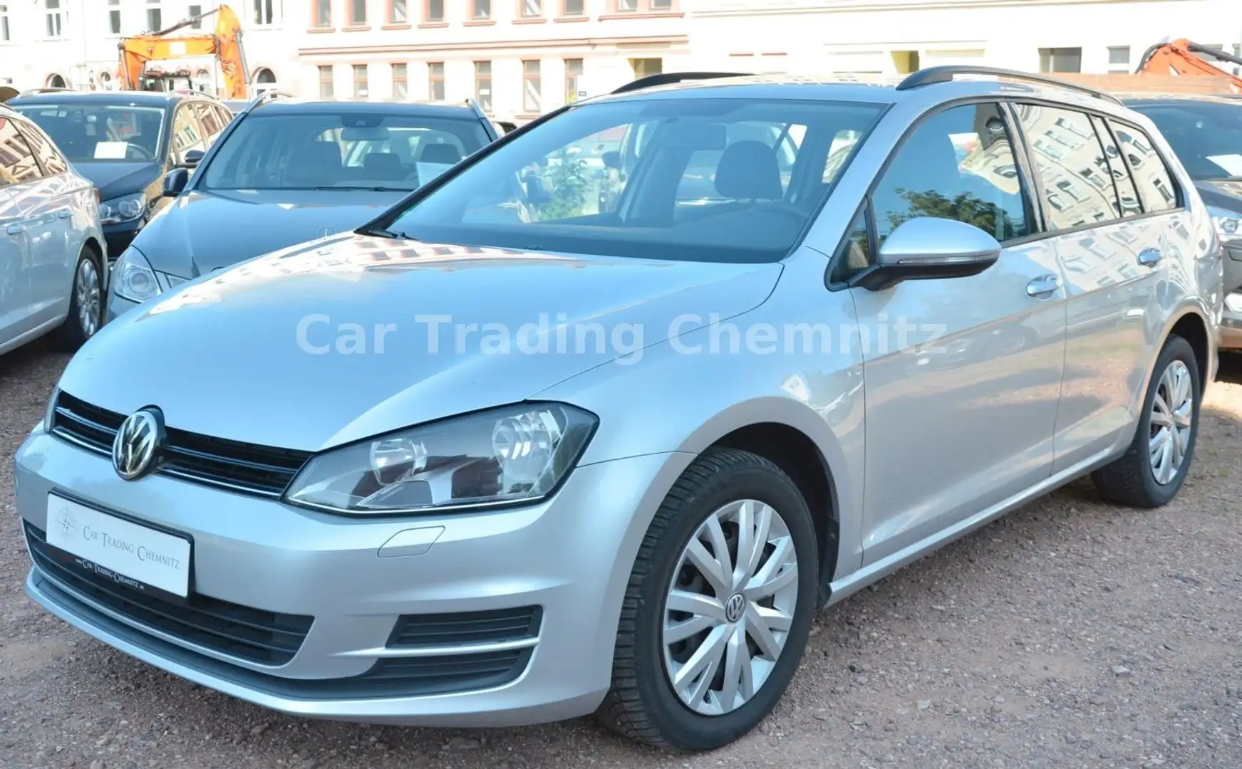 Volkswagen Golf VII Variant BMT Klima Standheizung Tüv neu Silber - 1