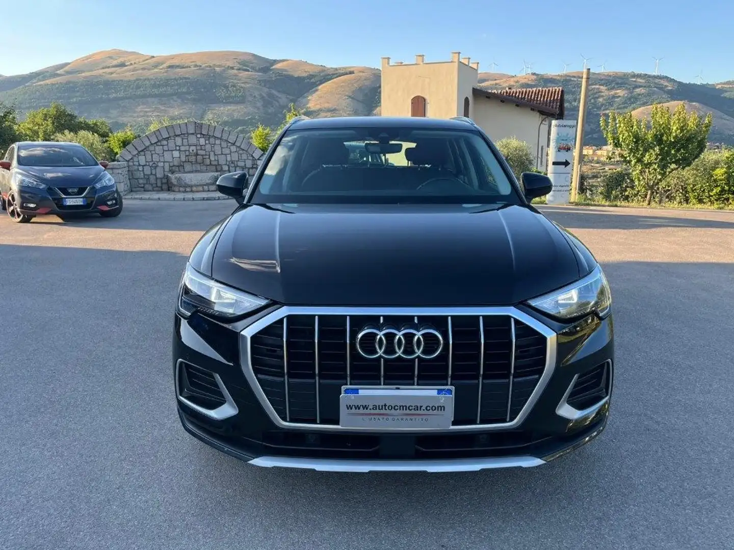 Audi Q3 35 TDI Business Advanced Noir - 1