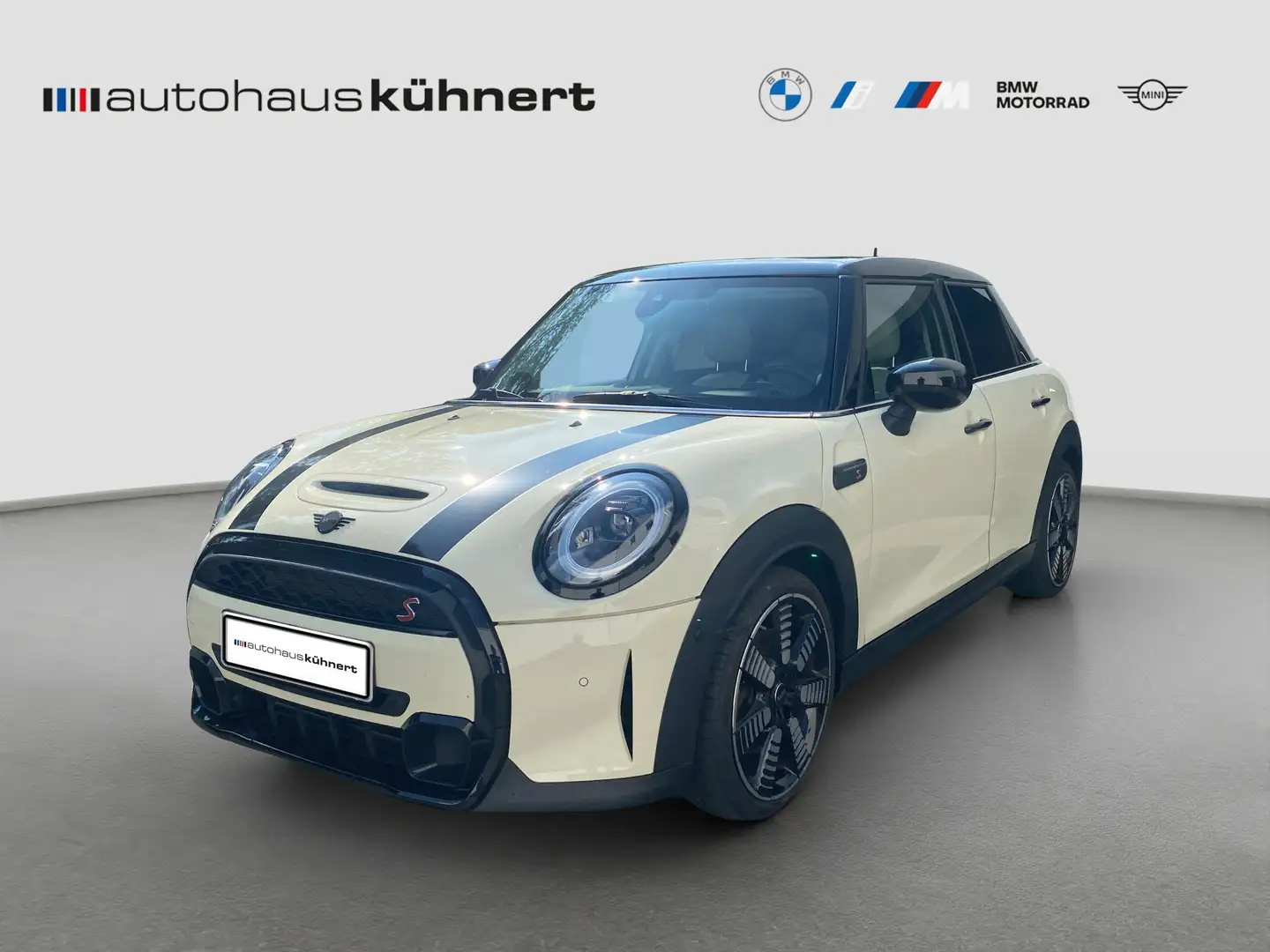 MINI Cooper S 5-Türer PanoSD LED SpurAss ACC ParkAss RFK AUT Wit - 1