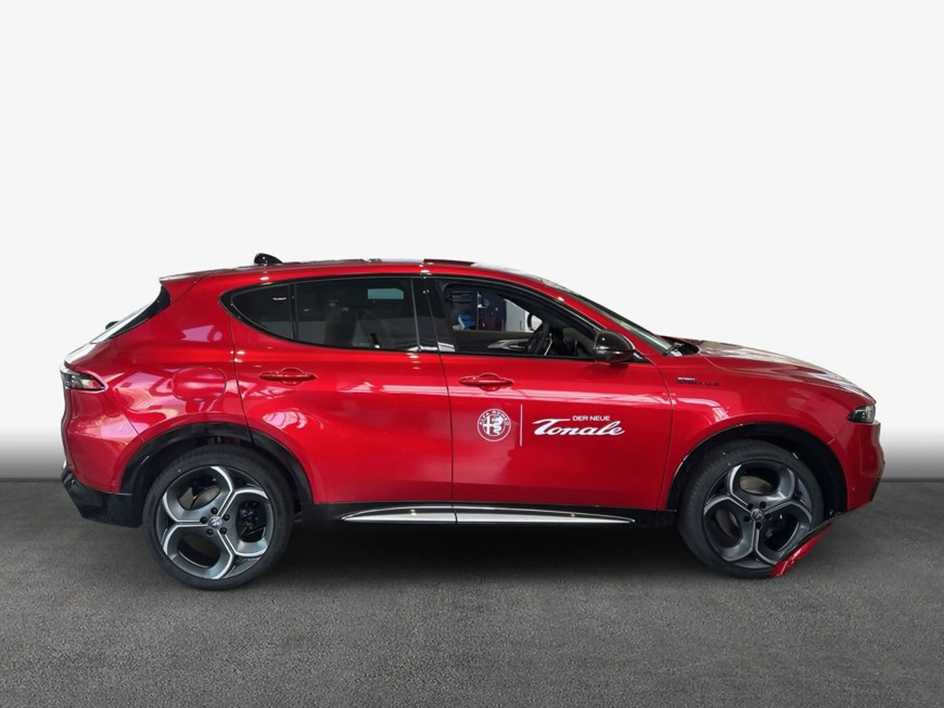 Alfa Romeo Tonale 1.5 VGT Hybrid Sport Speciale 118 kW, 5-tür — photo 4